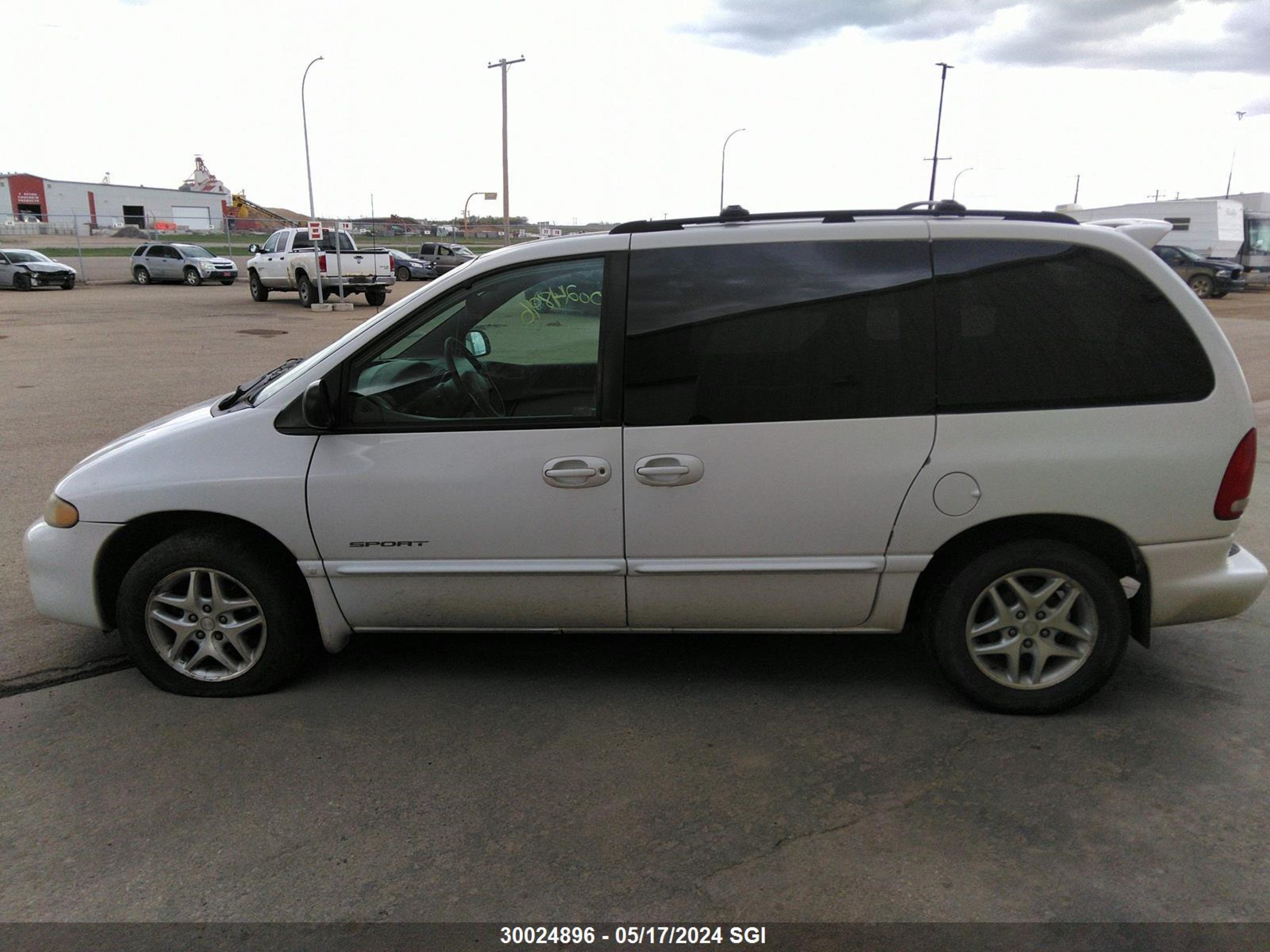 Photo 14 VIN: 1B4GP45L5XB892181 - DODGE CARAVAN 