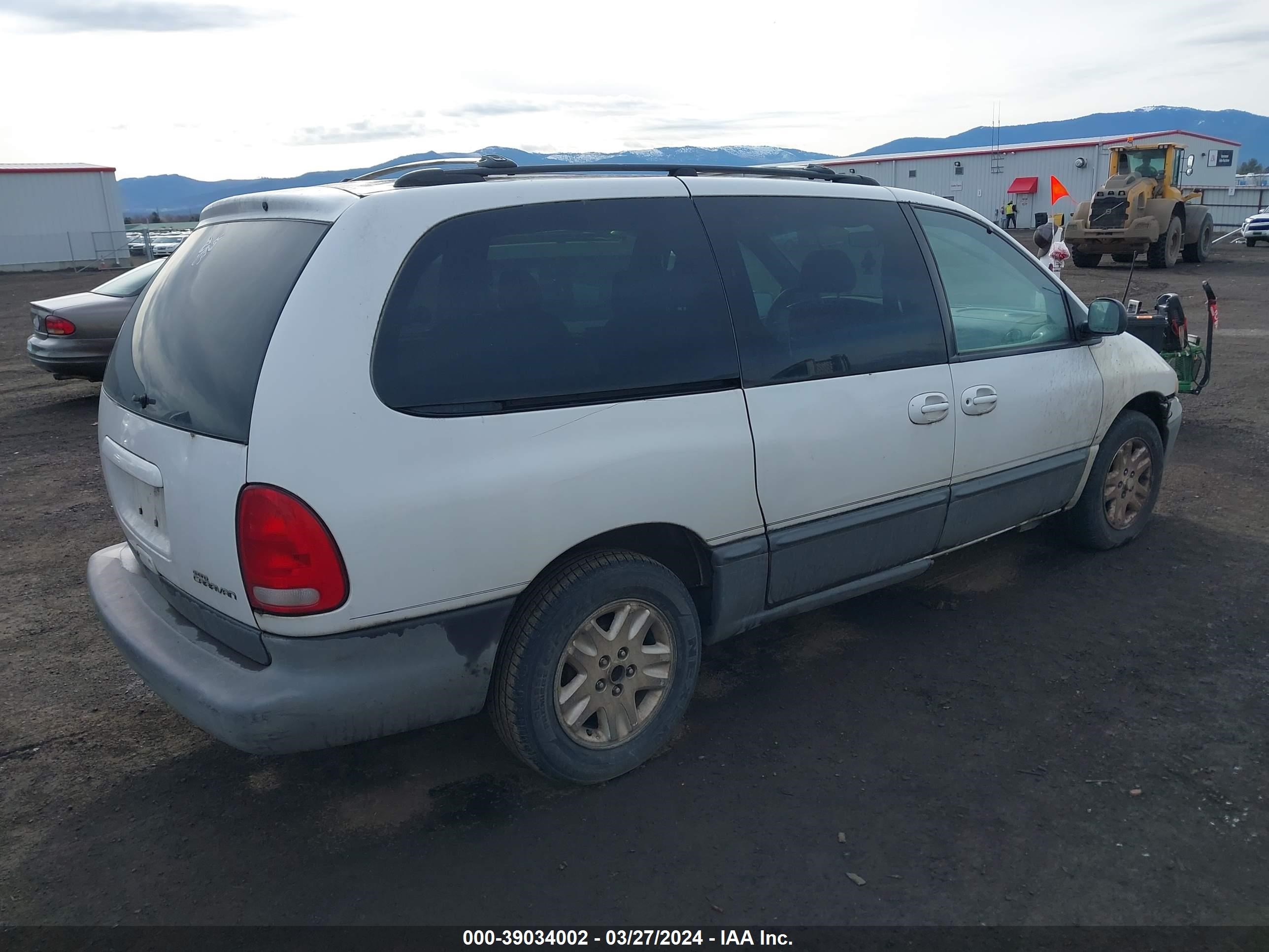 Photo 3 VIN: 1B4GP54L7WB518435 - DODGE CARAVAN 