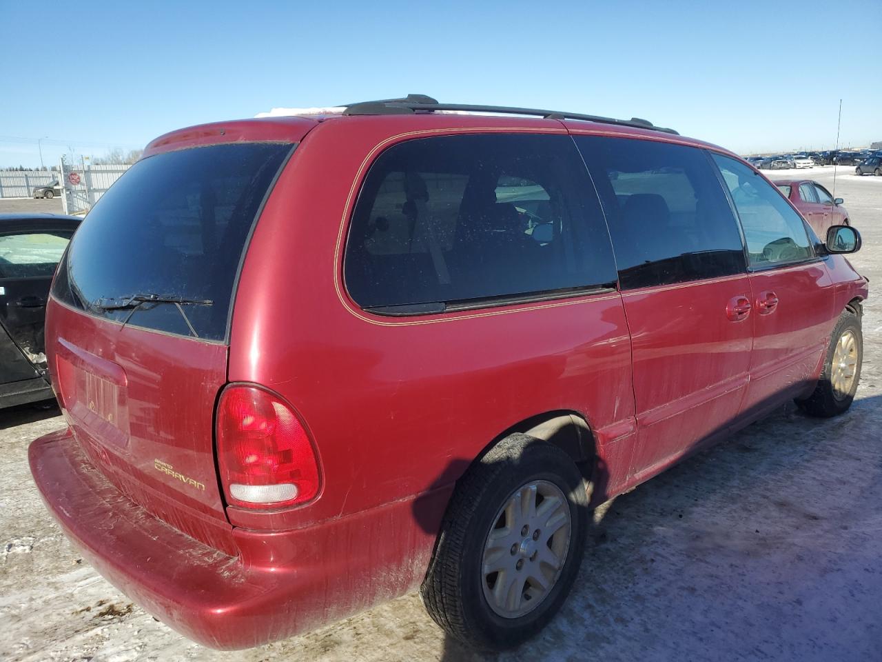 Photo 2 VIN: 1B4GP54L8TB458645 - DODGE CARAVAN 