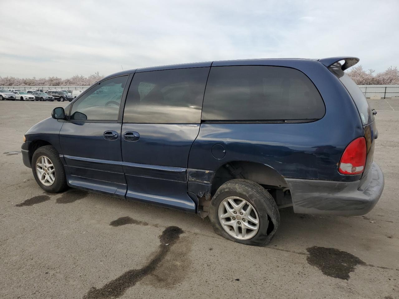 Photo 1 VIN: 1B4GP54L9YB511764 - DODGE CARAVAN 