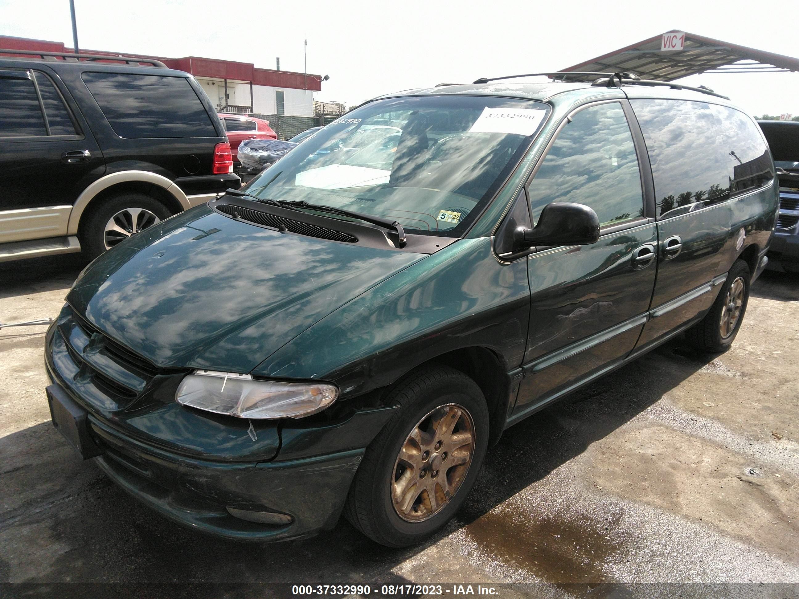 Photo 1 VIN: 1B4GP54R3VB247022 - DODGE CARAVAN 