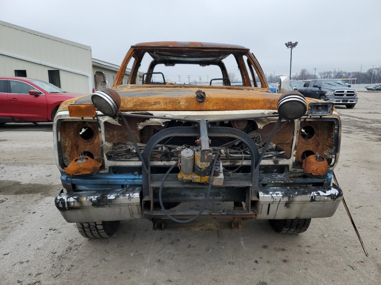 Photo 4 VIN: 1B4GW12W3ES263371 - DODGE RAMCHARGER 