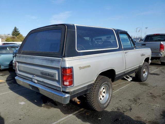 Photo 2 VIN: 1B4GW12W8FS621520 - DODGE RAMCHARGER 