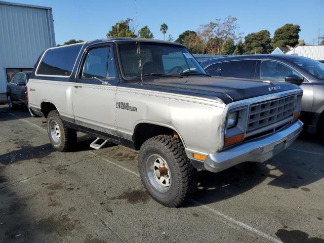 Photo 3 VIN: 1B4GW12W8FS621520 - DODGE RAMCHARGER 