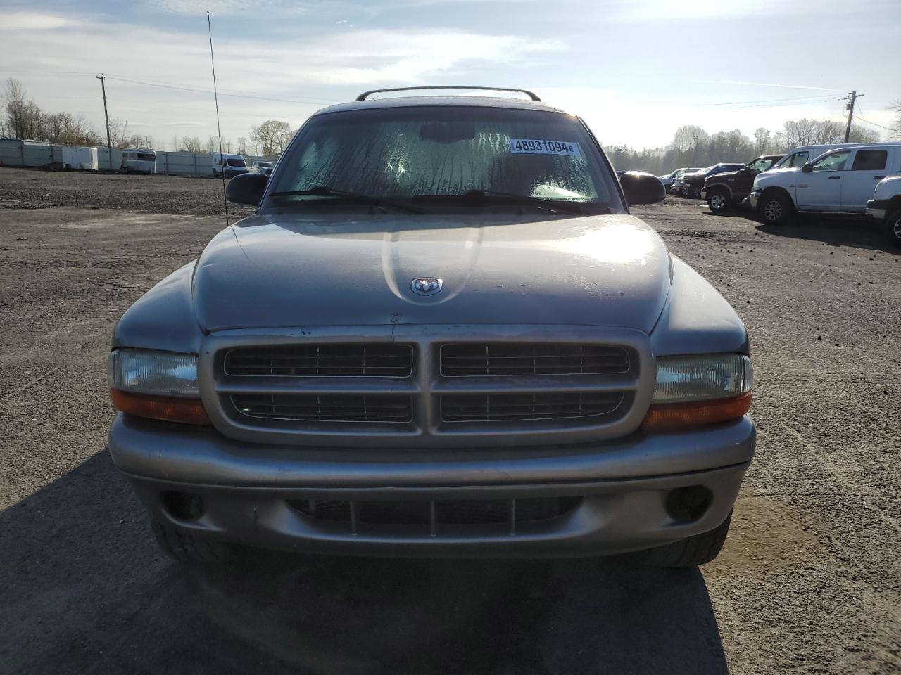 Photo 4 VIN: 1B4HS28N81F563527 - DODGE DURANGO 