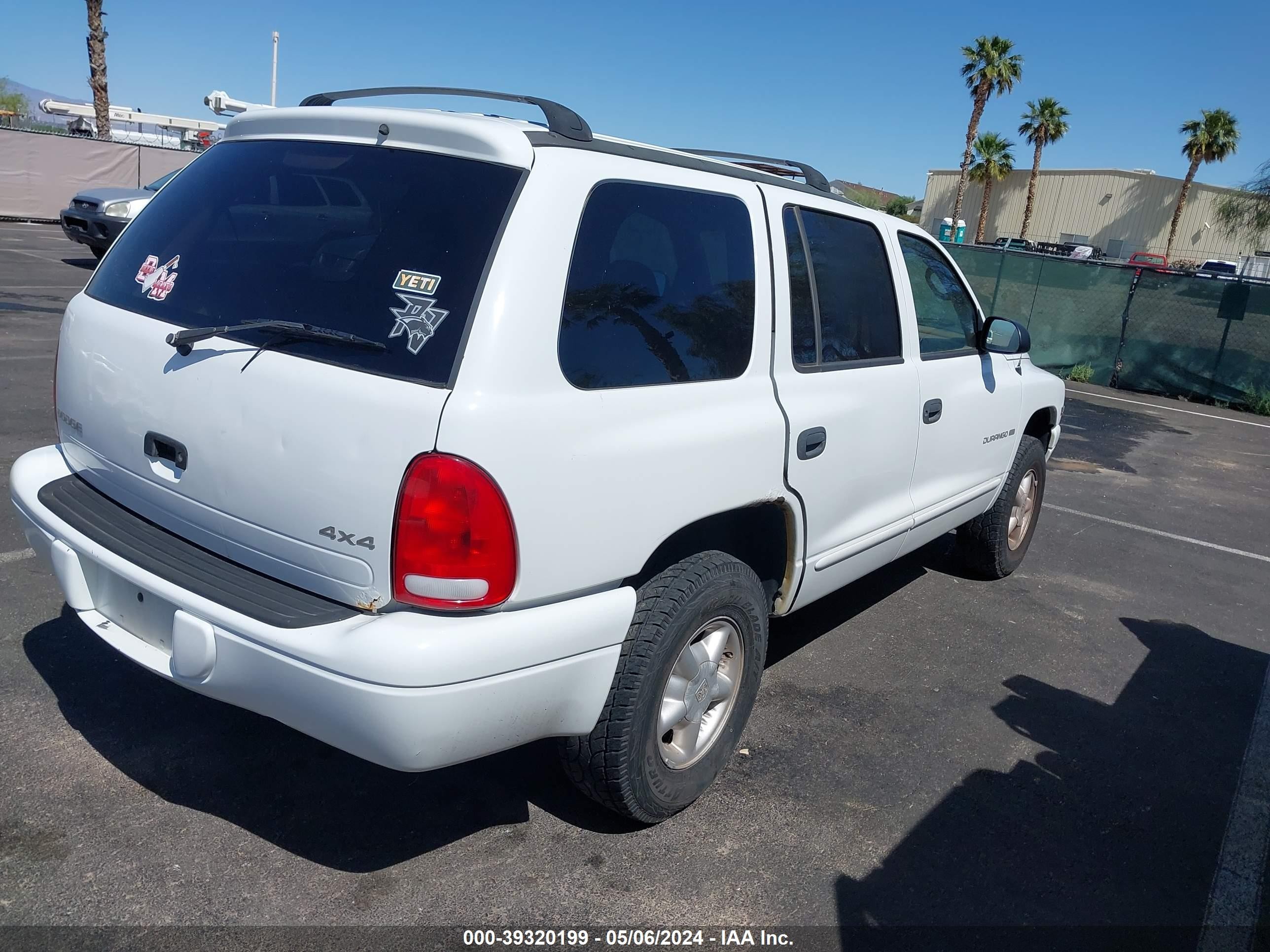 Photo 3 VIN: 1B4HS28NXYF308906 - DODGE DURANGO 