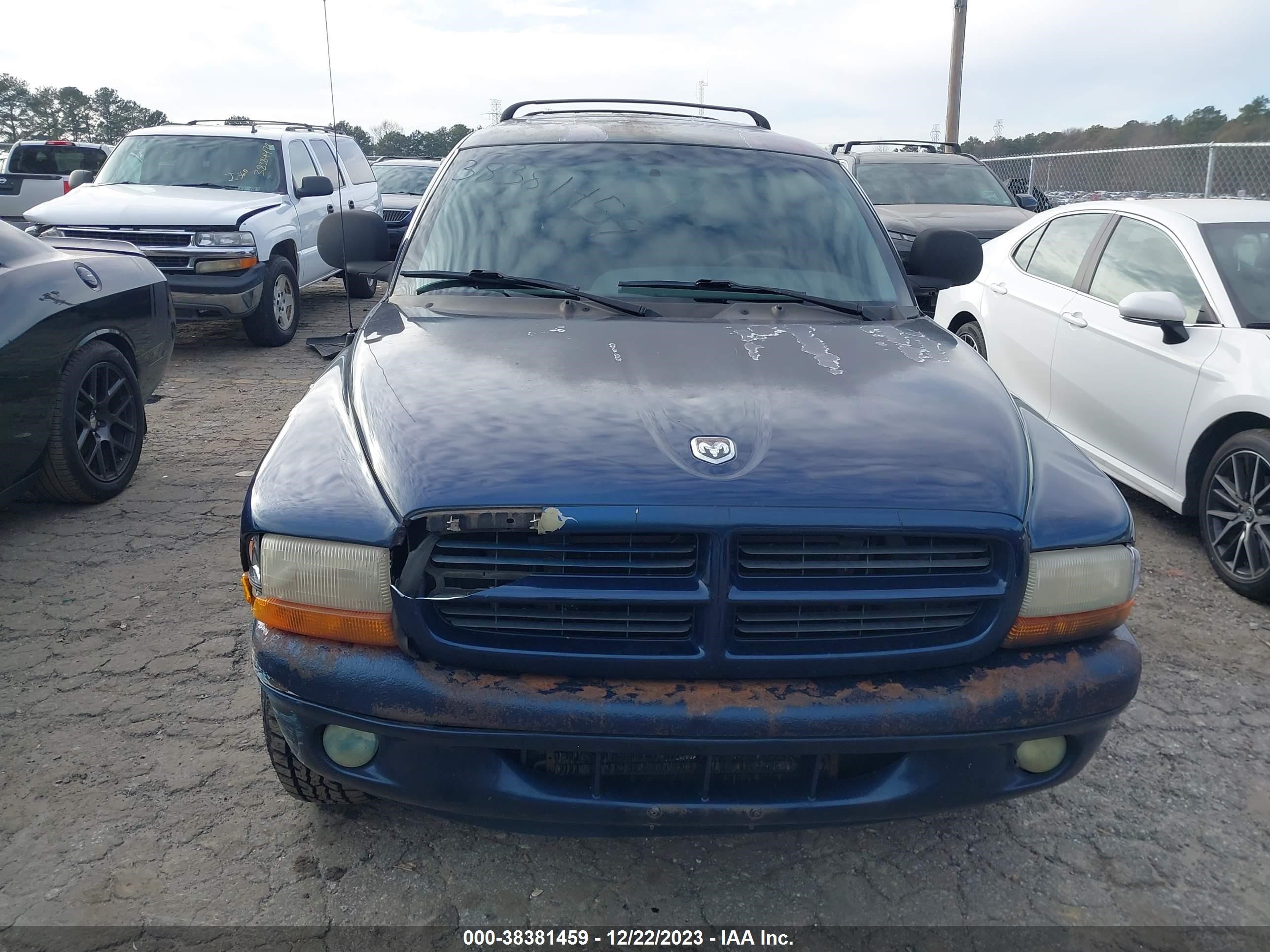 Photo 5 VIN: 1B4HS28Z8XF625424 - DODGE DURANGO 