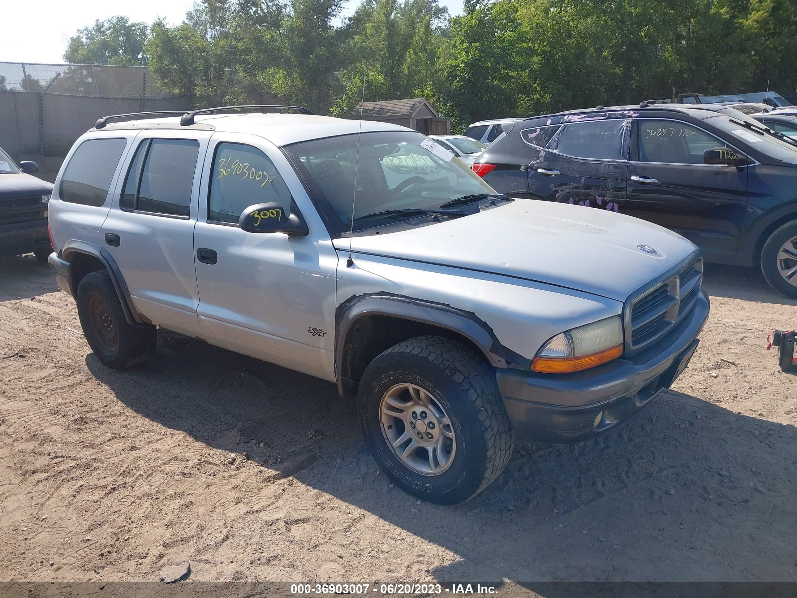 Photo 0 VIN: 1B4HS38N82F128501 - DODGE DURANGO 