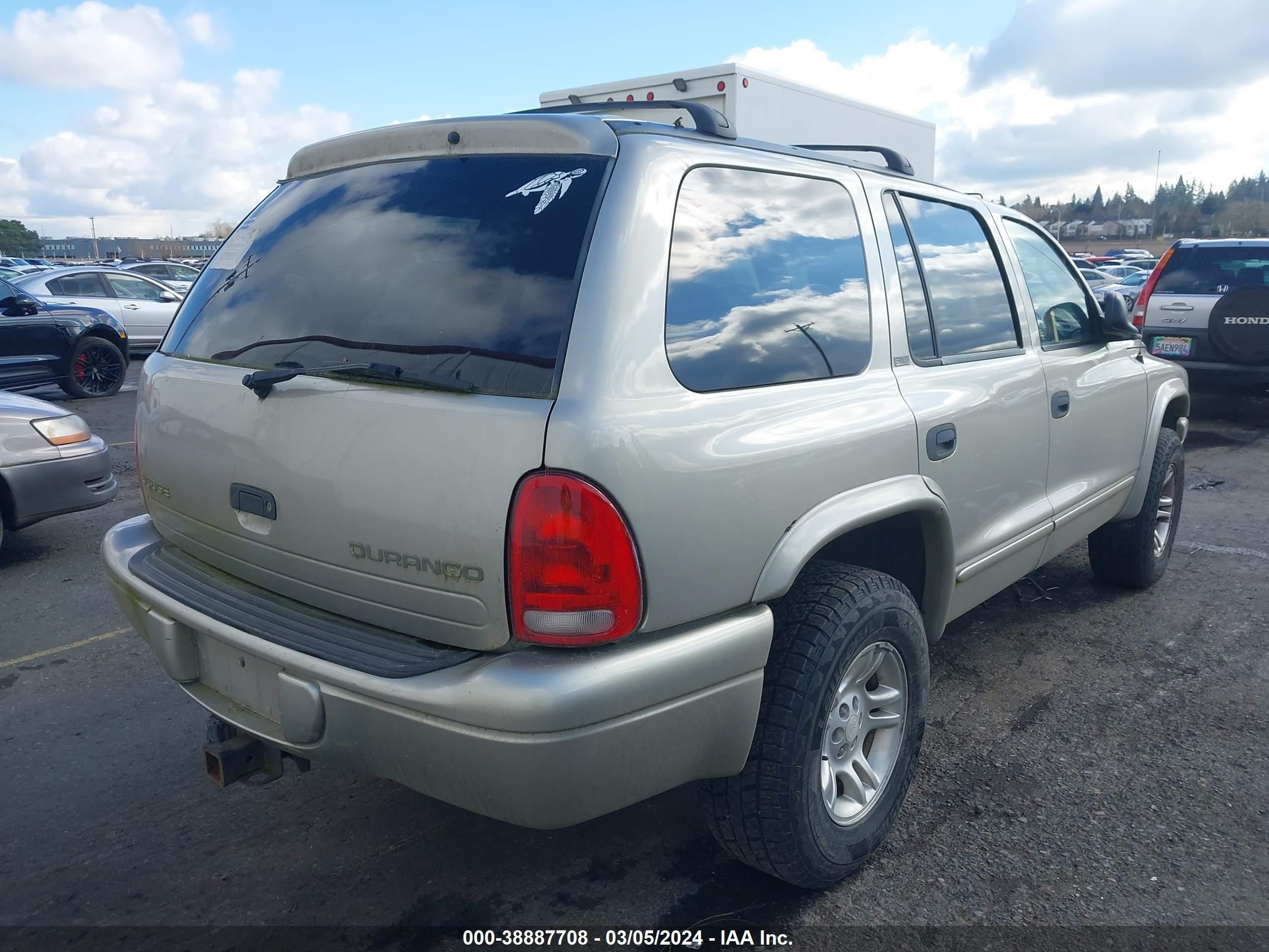 Photo 3 VIN: 1B4HS48N52F142958 - DODGE DURANGO 