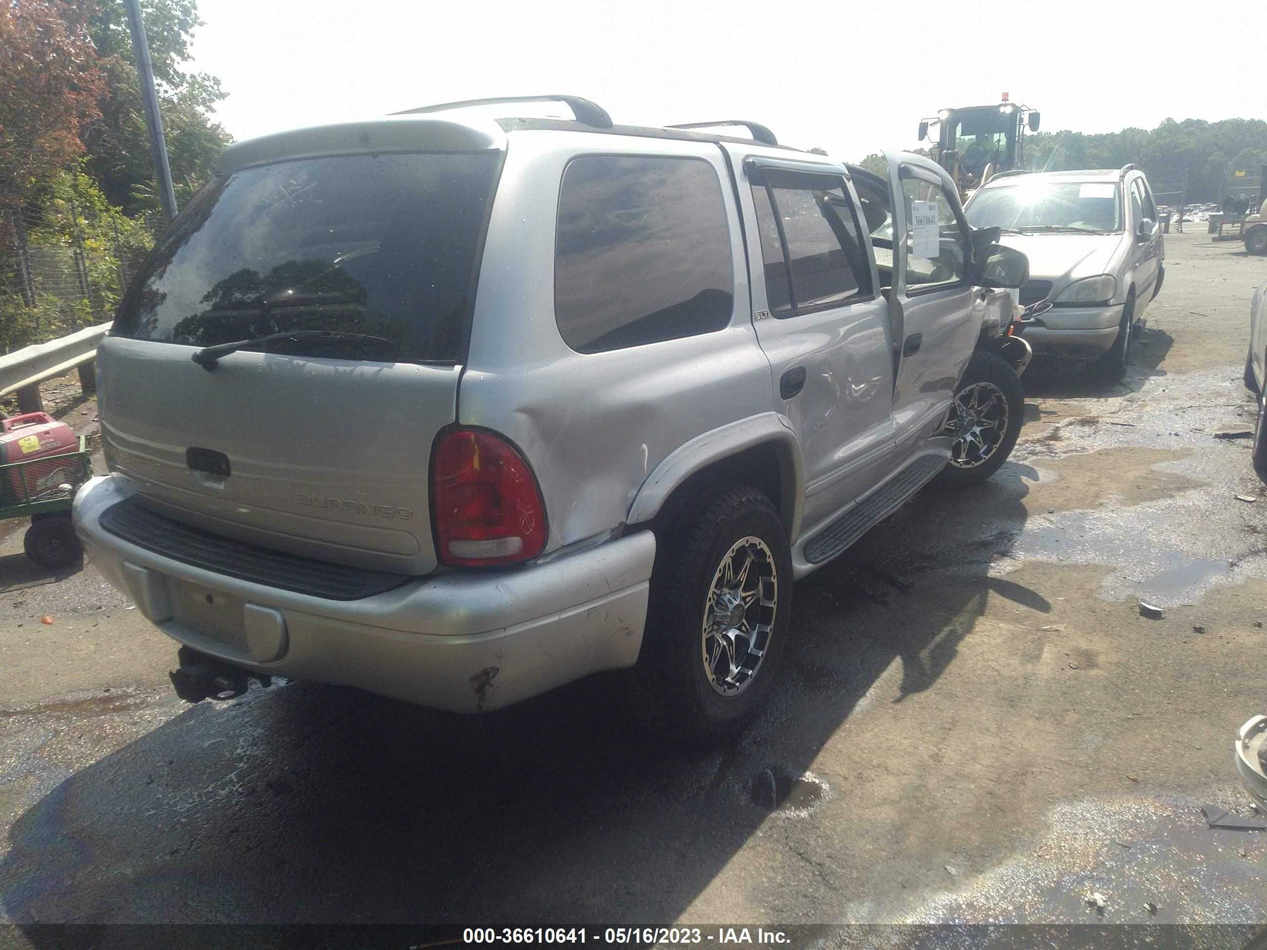 Photo 3 VIN: 1B4HS48N72F219183 - DODGE DURANGO 