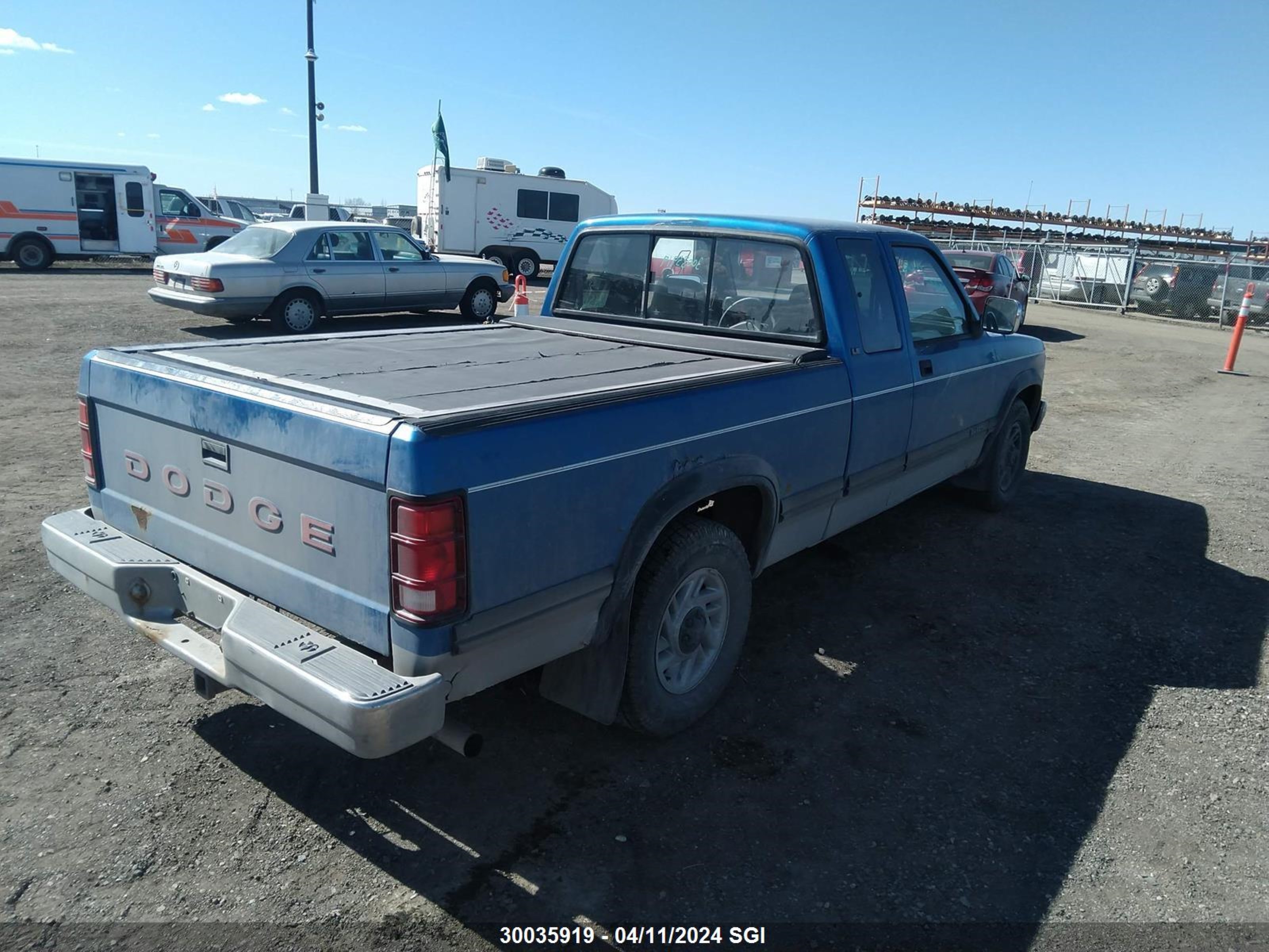 Photo 3 VIN: 1B7FL23X2PS148266 - DODGE DAKOTA 