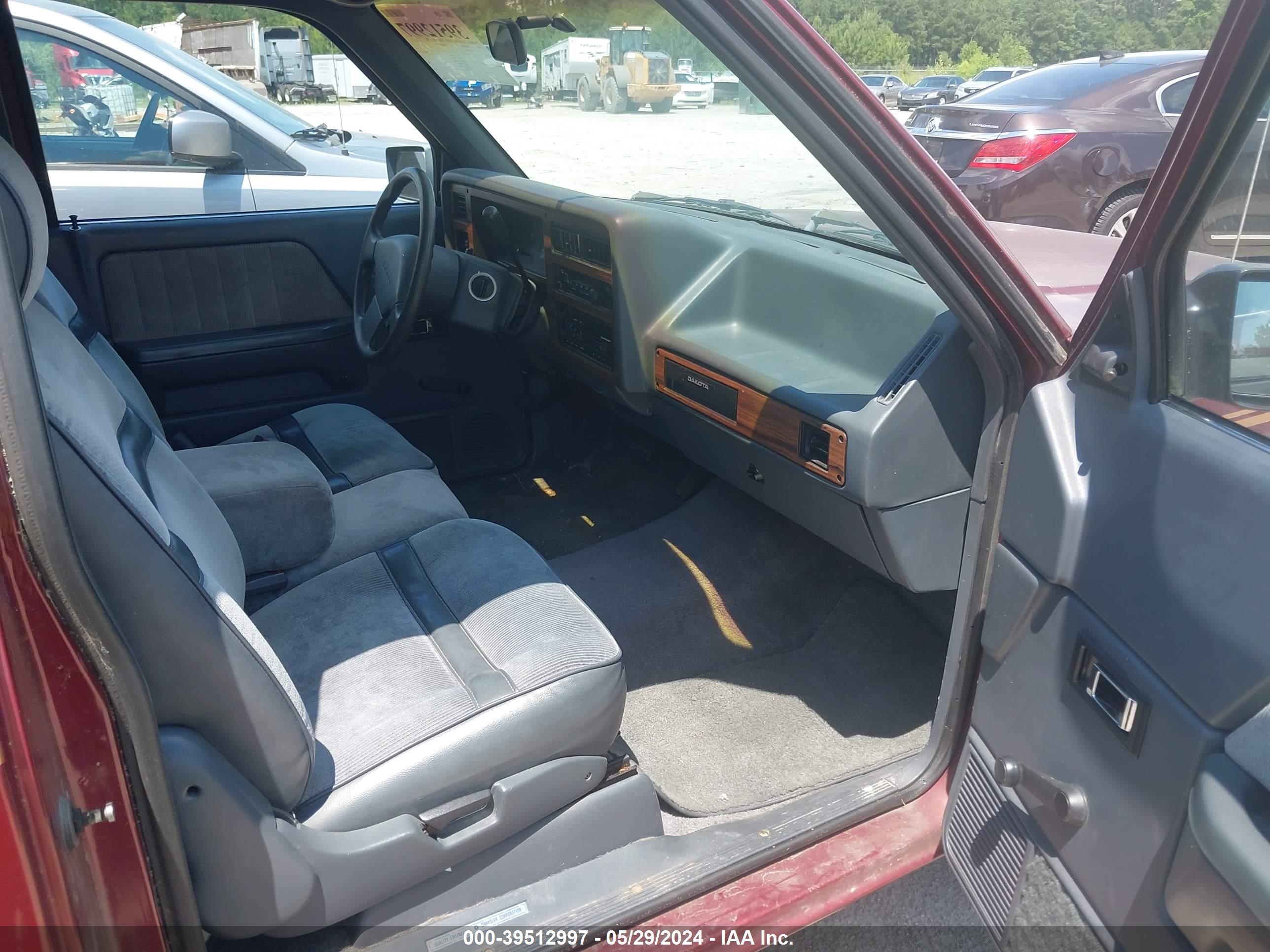 Photo 4 VIN: 1B7FL23X9PS209919 - DODGE DAKOTA 