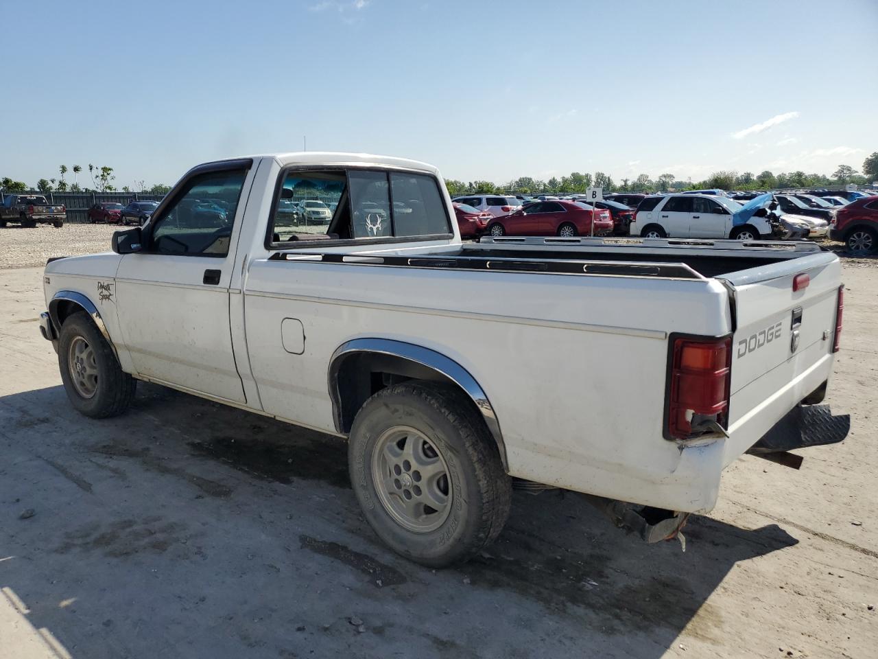 Photo 1 VIN: 1B7FL26XXRW137961 - DODGE DAKOTA 