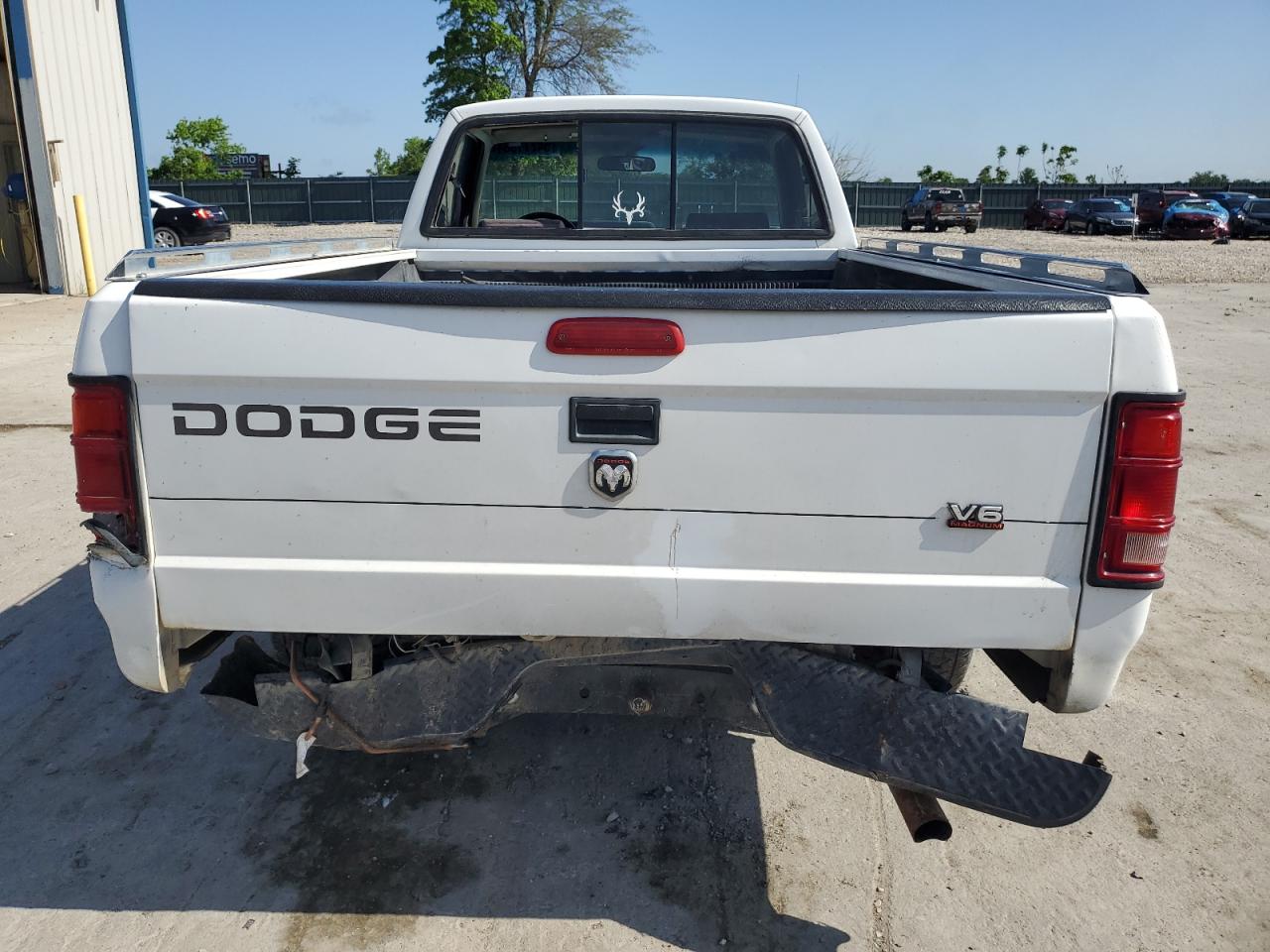 Photo 5 VIN: 1B7FL26XXRW137961 - DODGE DAKOTA 