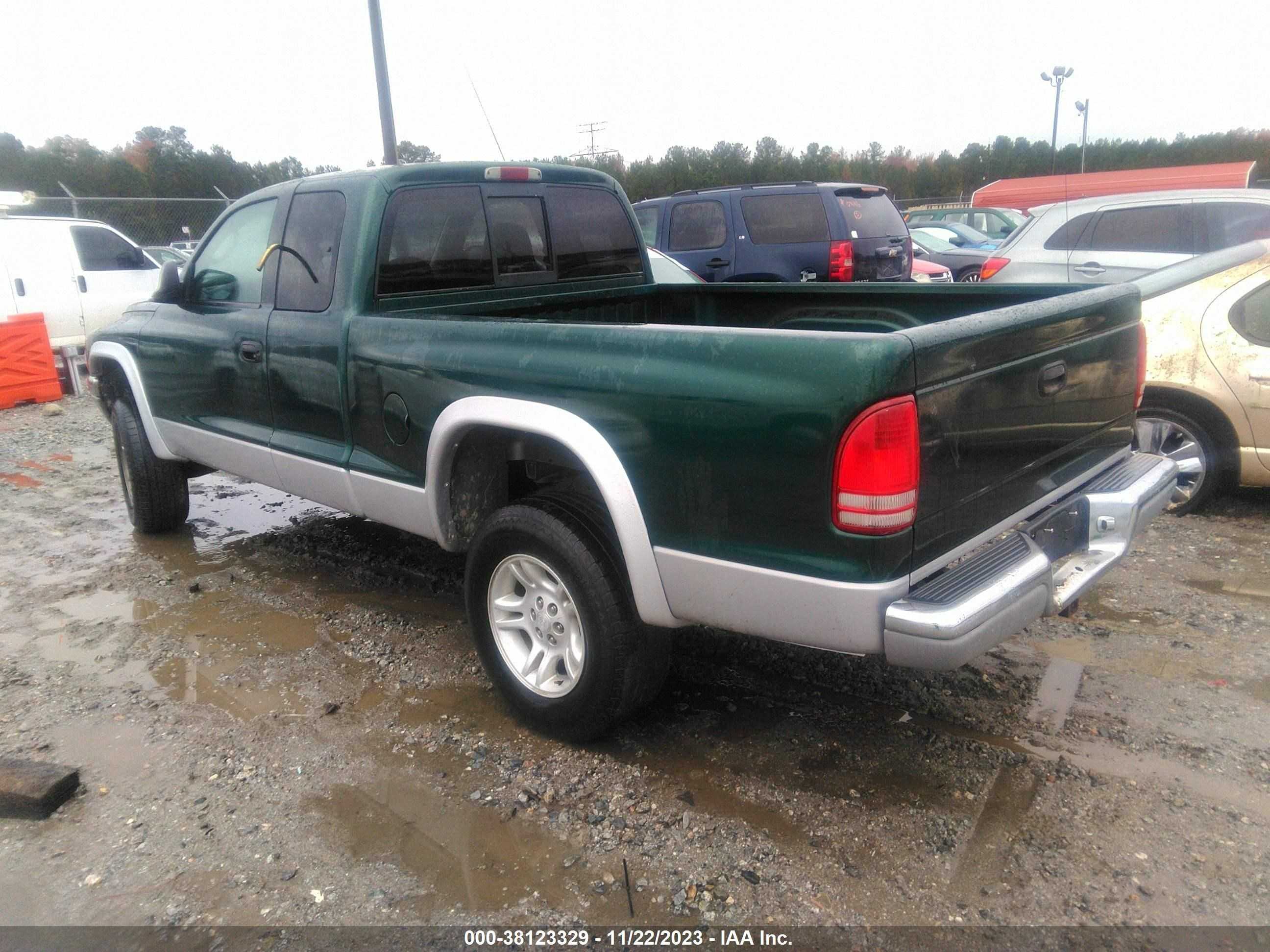 Photo 2 VIN: 1B7GG22N11S194879 - DODGE DAKOTA 