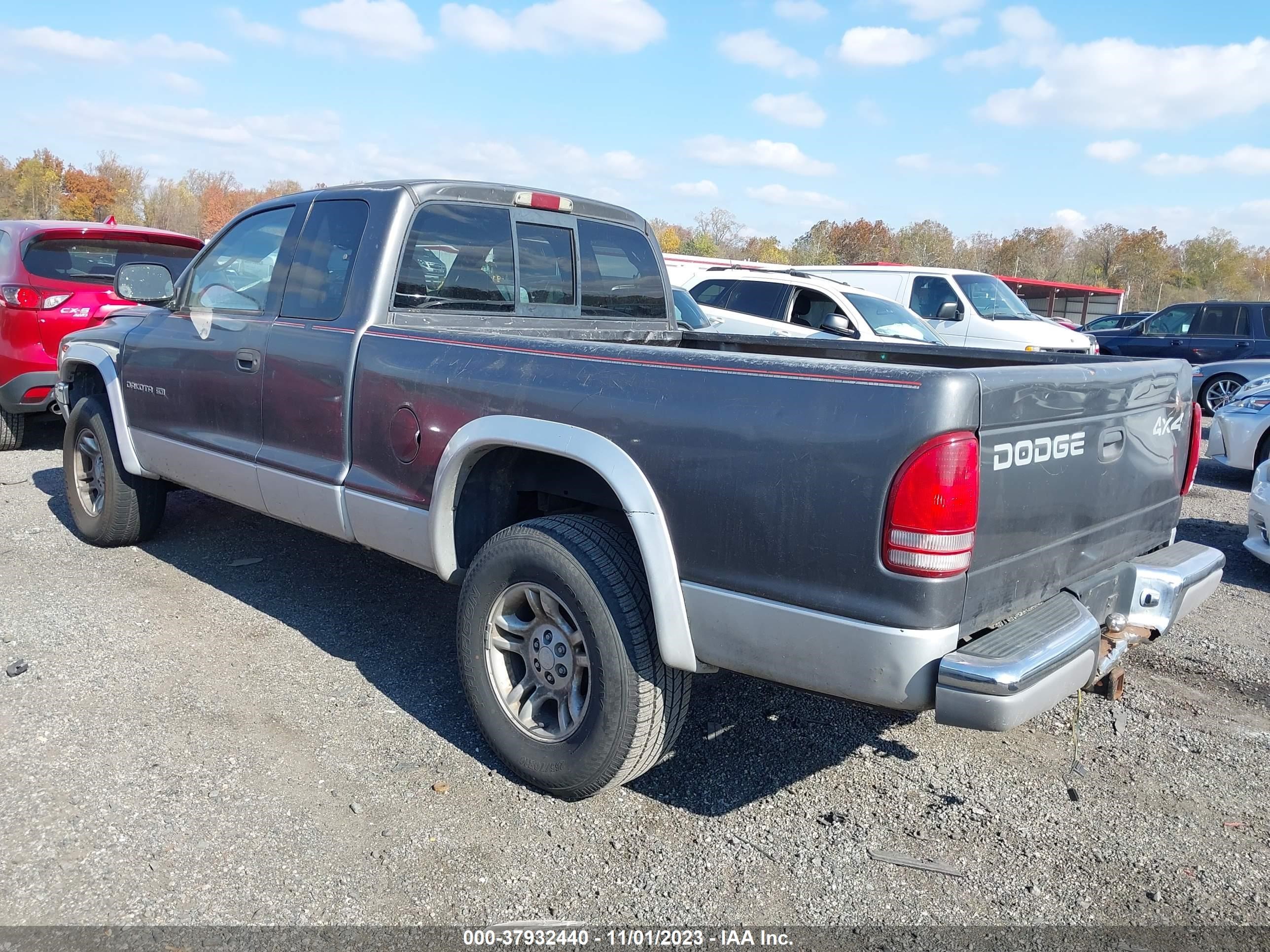 Photo 2 VIN: 1B7GG22N41S347142 - DODGE DAKOTA 