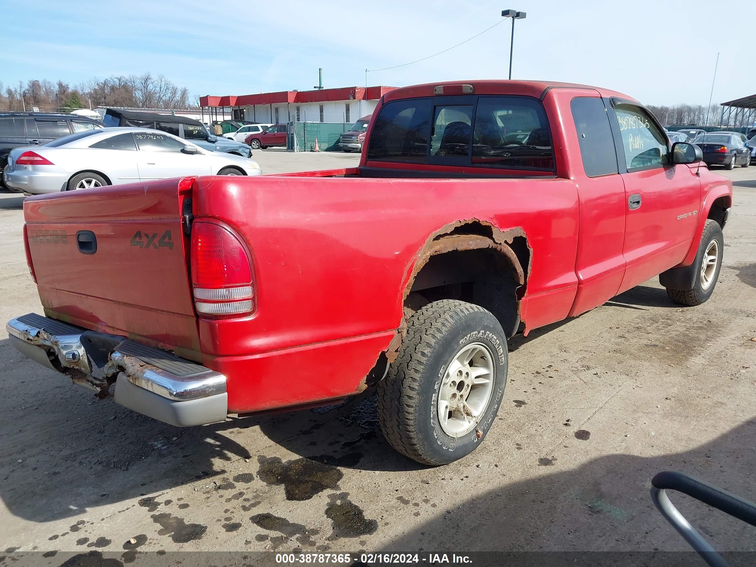 Photo 3 VIN: 1B7GG22N7YS704047 - DODGE DAKOTA 