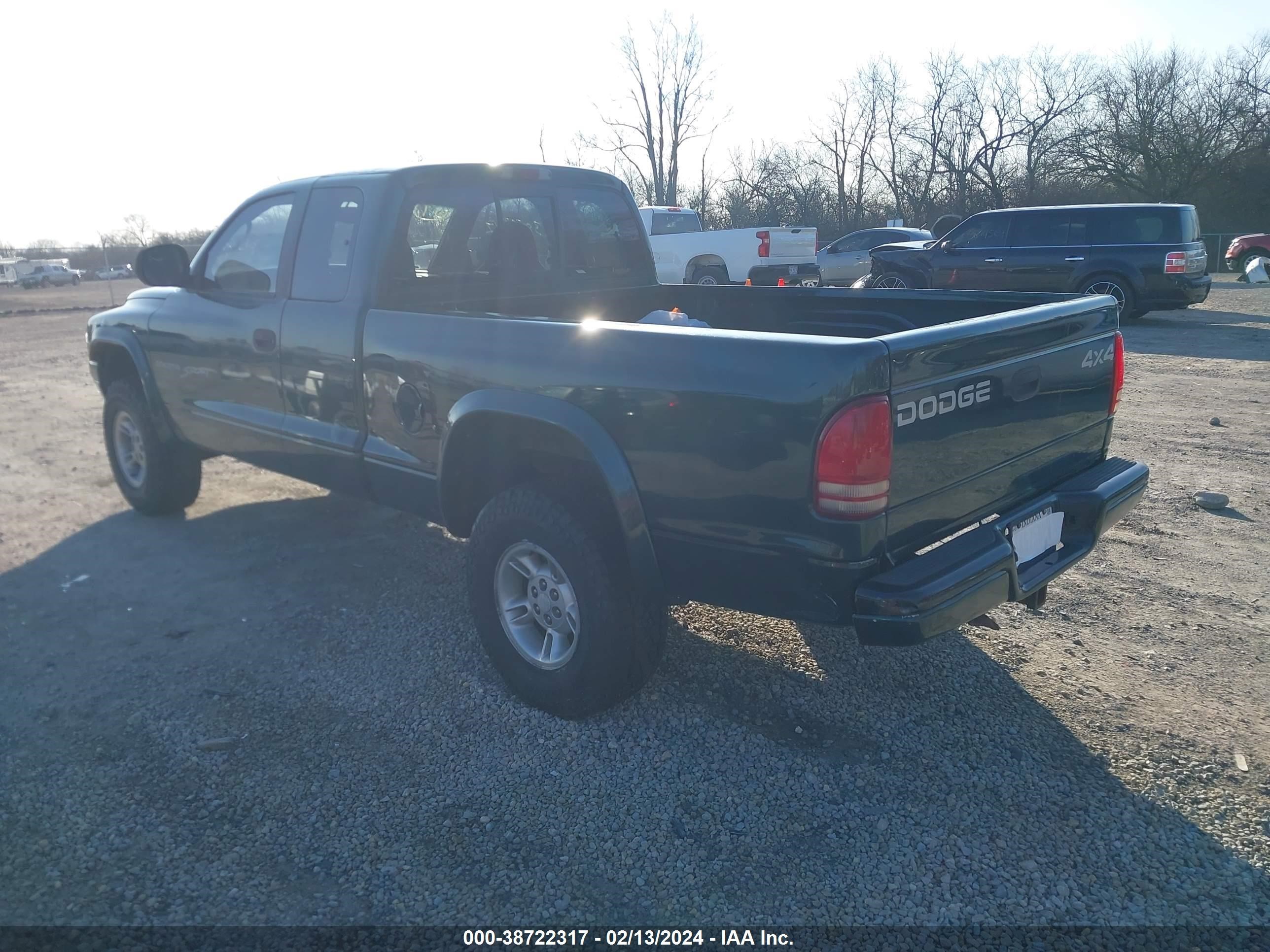 Photo 2 VIN: 1B7GG22N9YS611546 - DODGE DAKOTA 