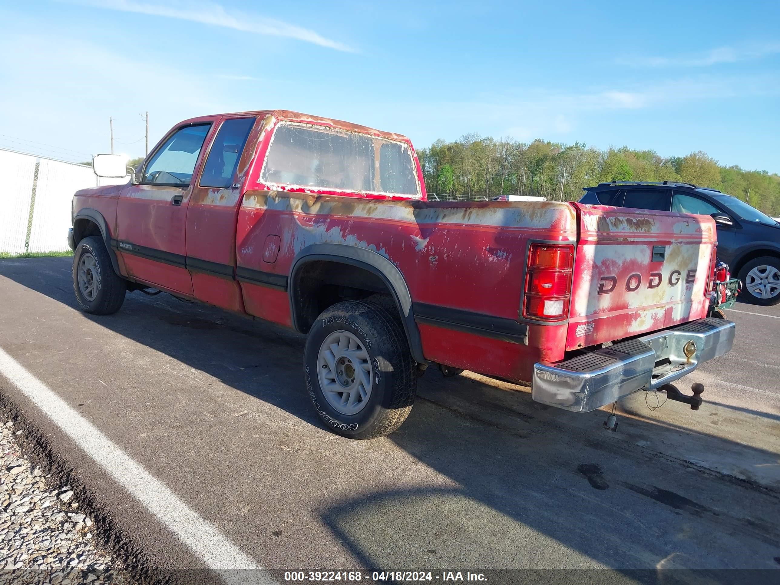 Photo 2 VIN: 1B7GG23X1PS104820 - DODGE DAKOTA 