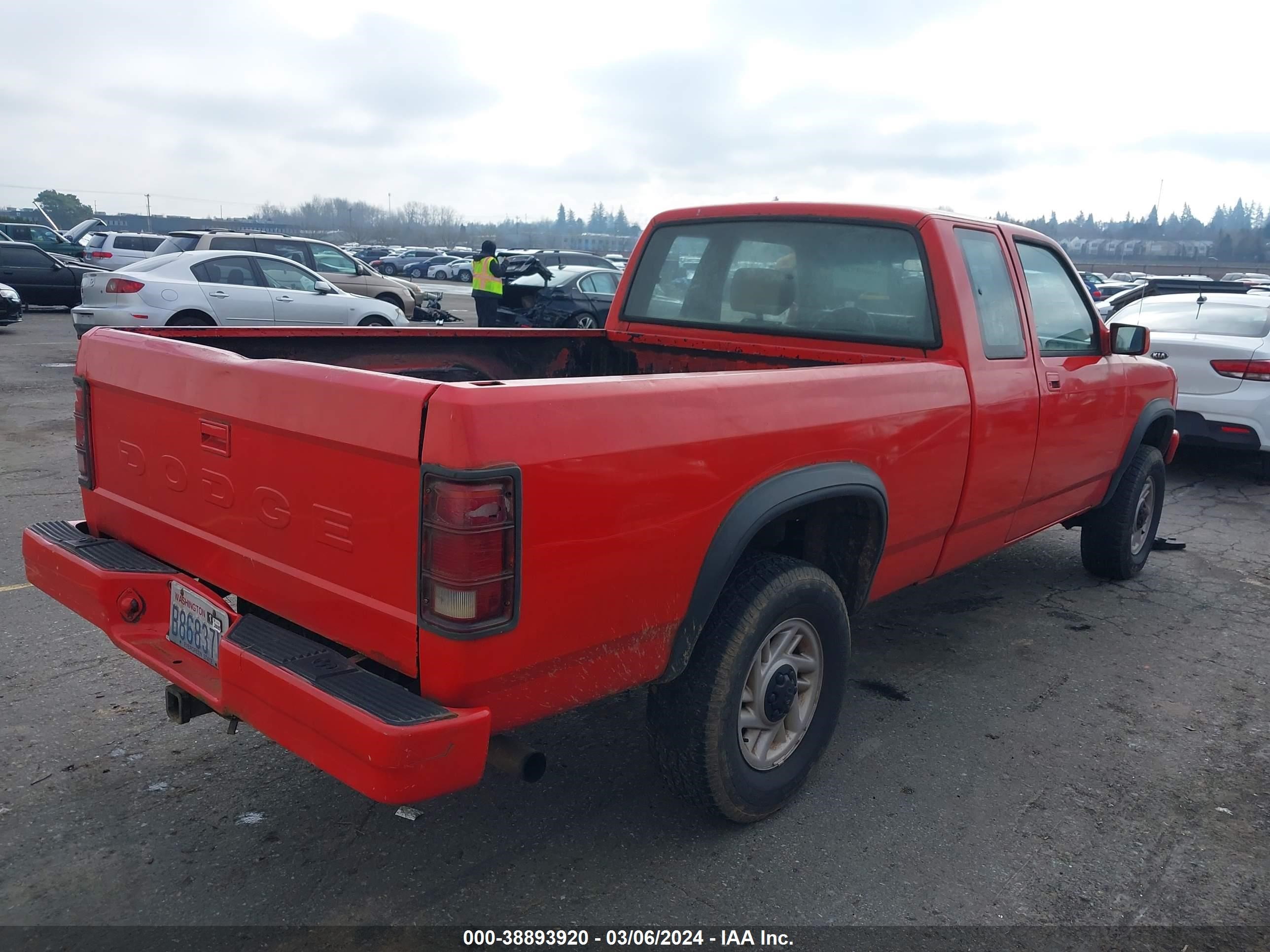 Photo 3 VIN: 1B7GG23X4PS139366 - DODGE DAKOTA 