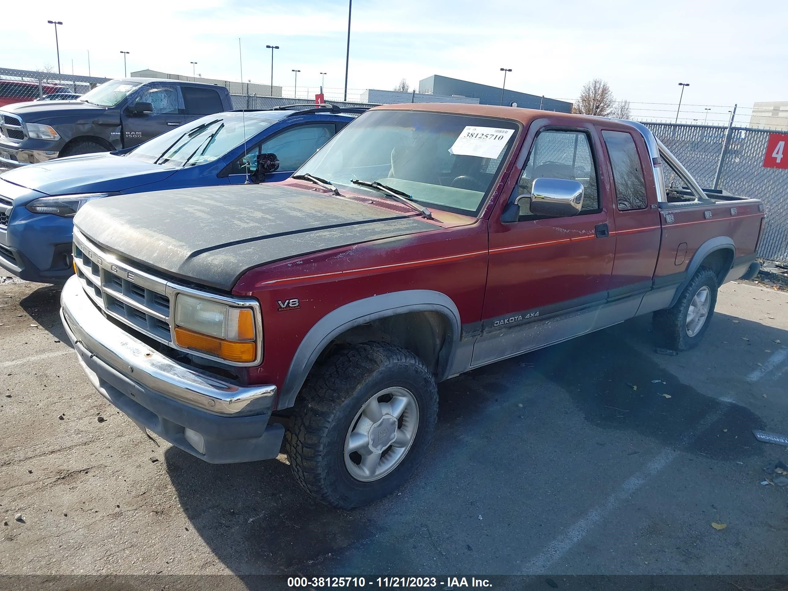 Photo 1 VIN: 1B7GG23Y2RS524372 - DODGE DAKOTA 