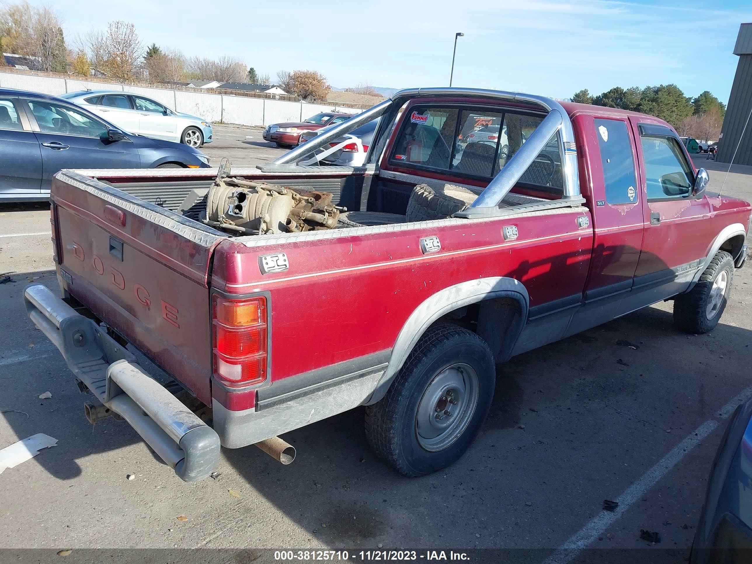 Photo 3 VIN: 1B7GG23Y2RS524372 - DODGE DAKOTA 