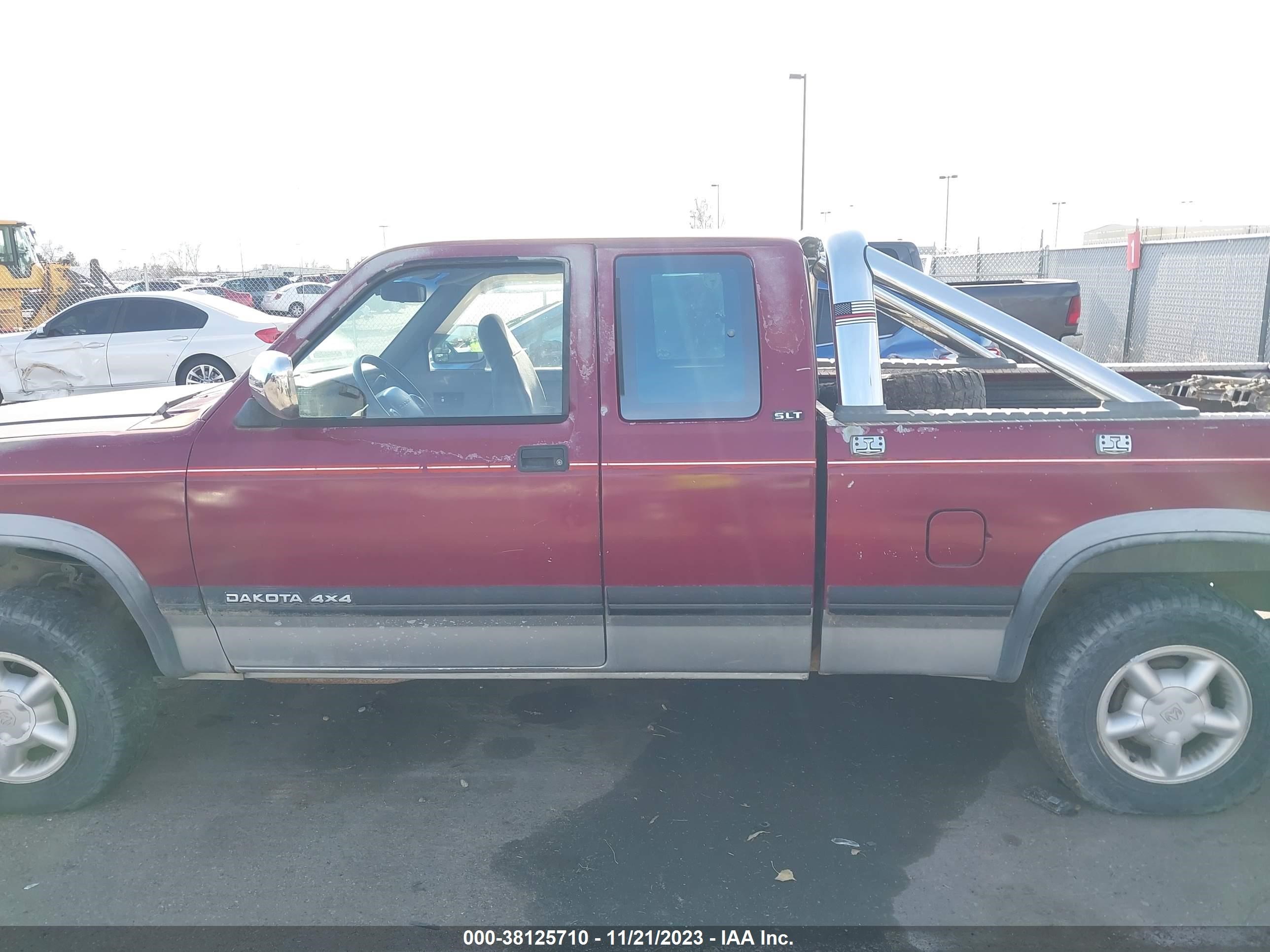 Photo 5 VIN: 1B7GG23Y2RS524372 - DODGE DAKOTA 