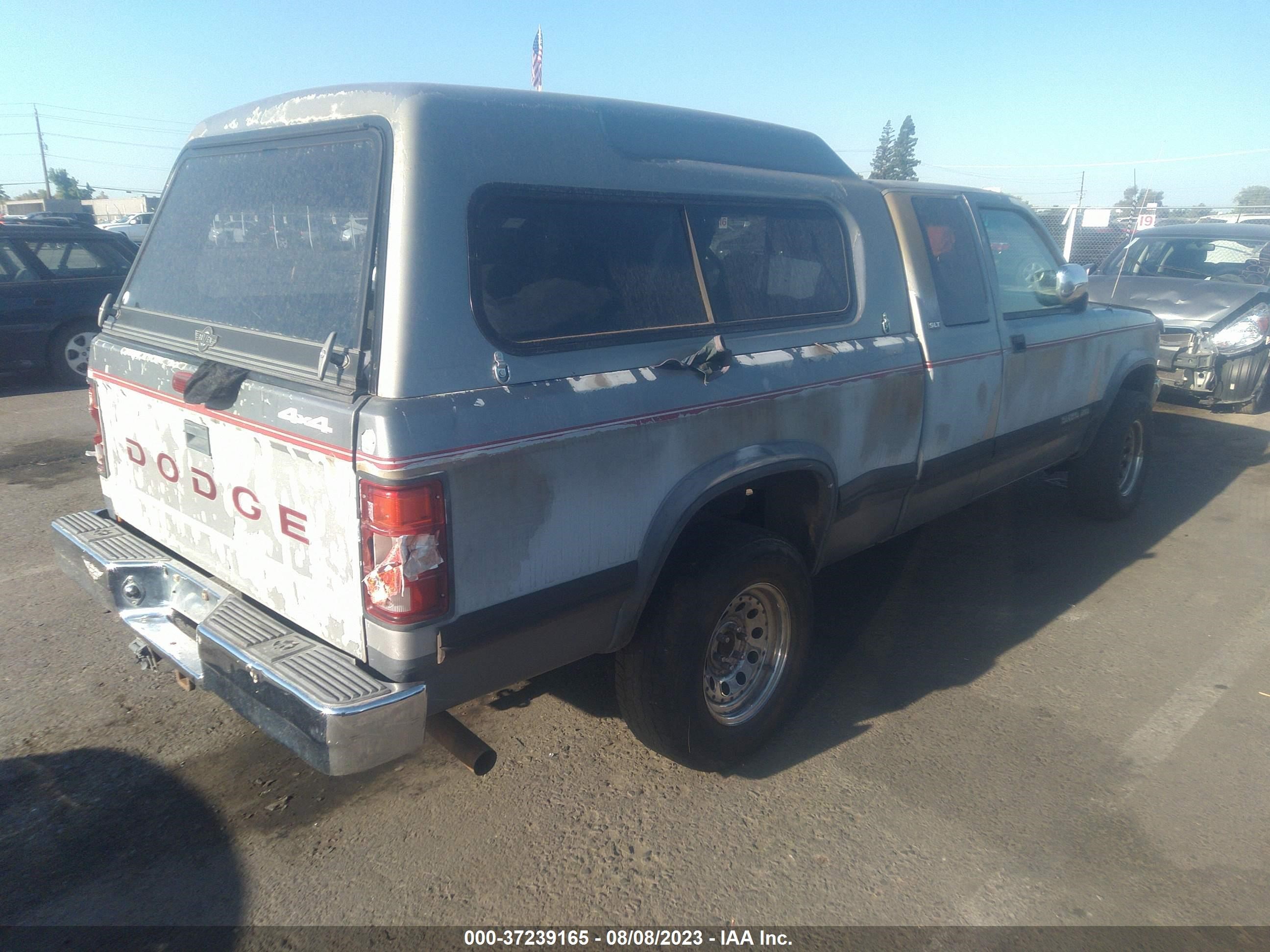 Photo 3 VIN: 1B7GG23Y3RS700295 - DODGE DAKOTA 