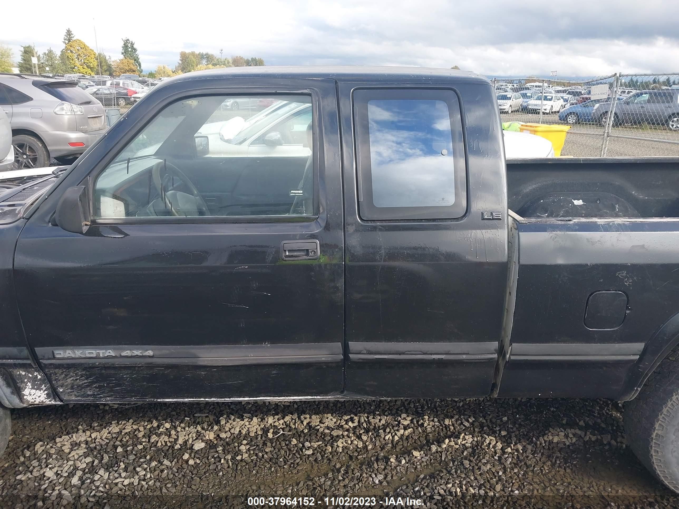 Photo 14 VIN: 1B7GG23Y8NS578883 - DODGE DAKOTA 