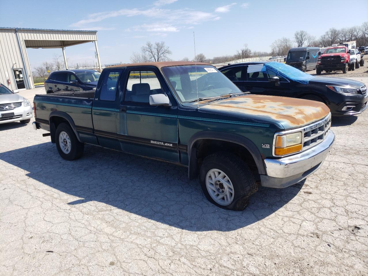 Photo 3 VIN: 1B7GG23Y8PS174016 - DODGE DAKOTA 