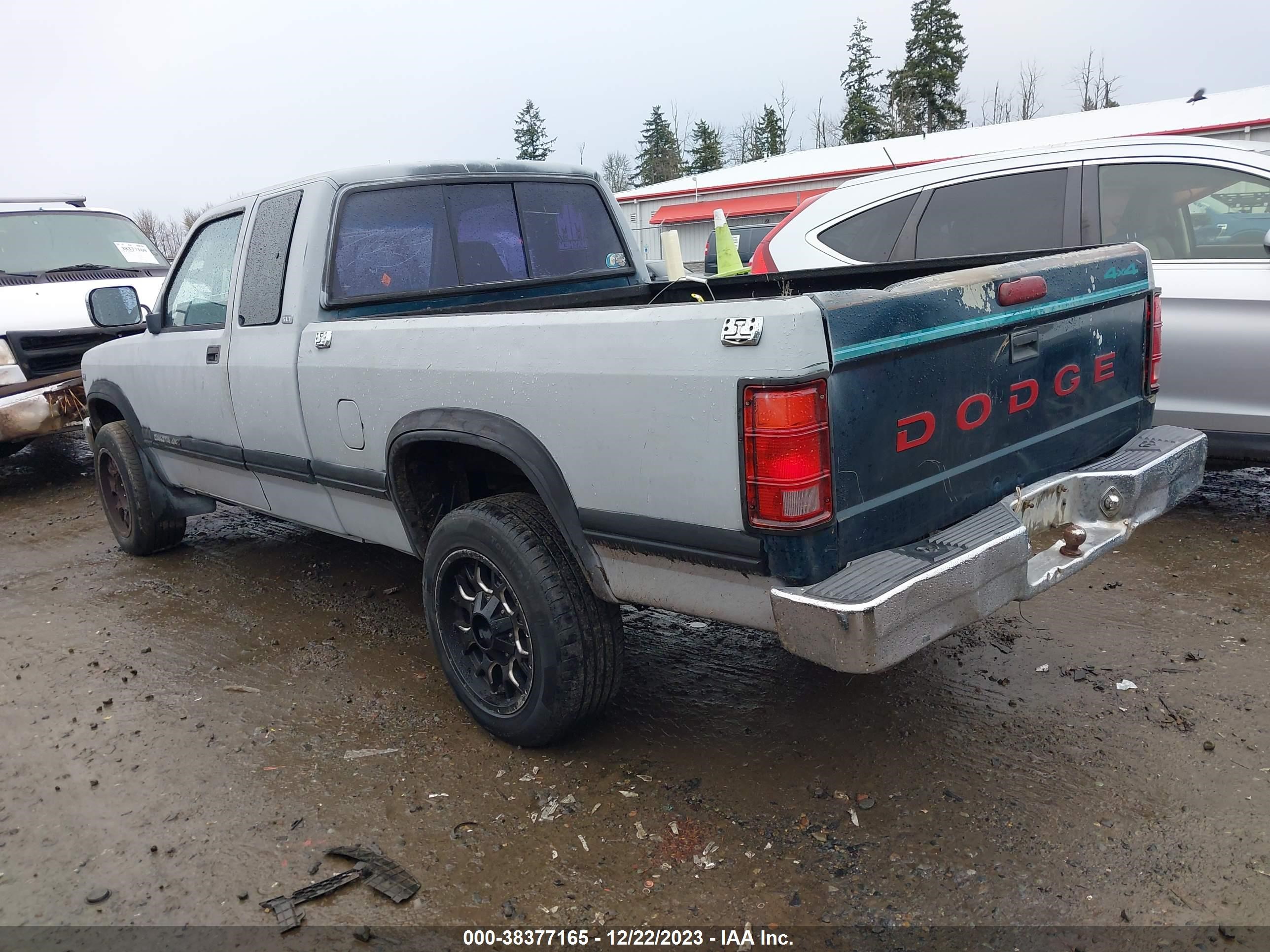 Photo 13 VIN: 1B7GG23YXRS634604 - DODGE DAKOTA 