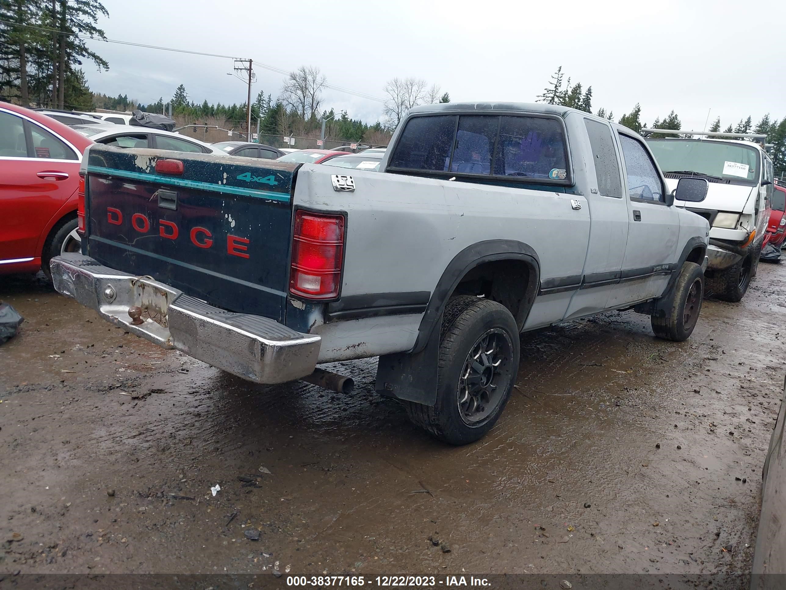 Photo 3 VIN: 1B7GG23YXRS634604 - DODGE DAKOTA 