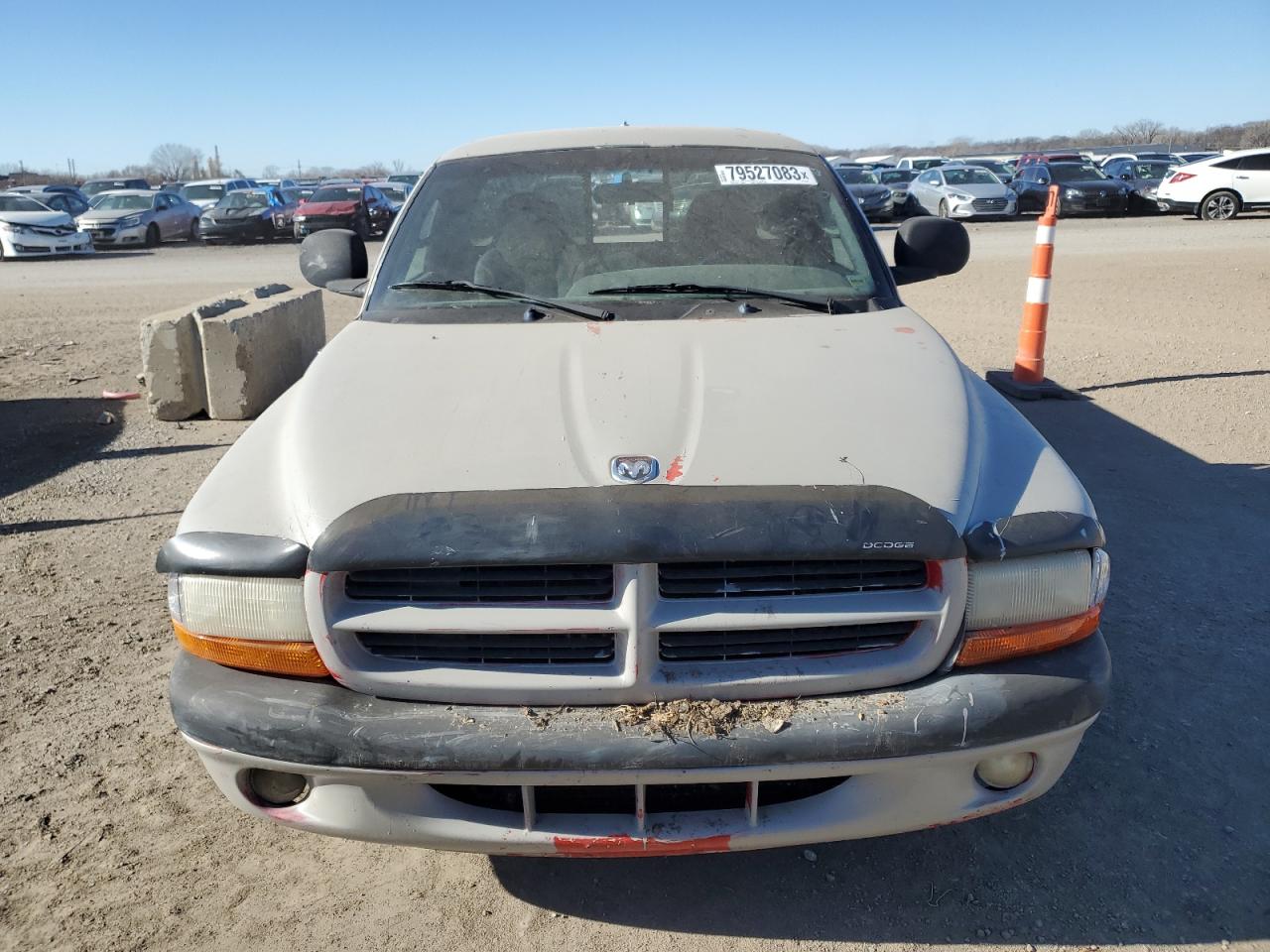 Photo 4 VIN: 1B7GG26N8YS756989 - DODGE DAKOTA 