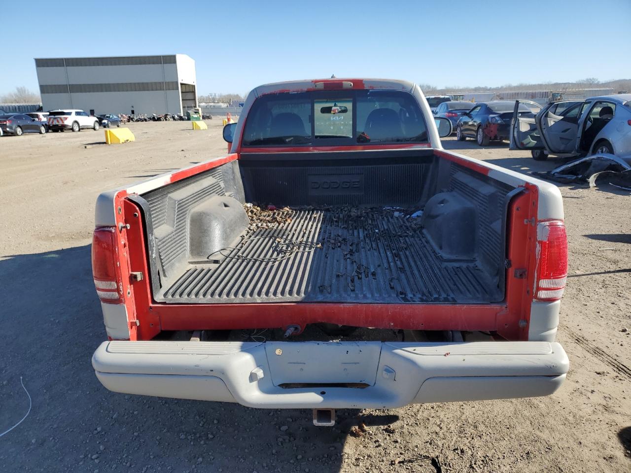 Photo 5 VIN: 1B7GG26N8YS756989 - DODGE DAKOTA 