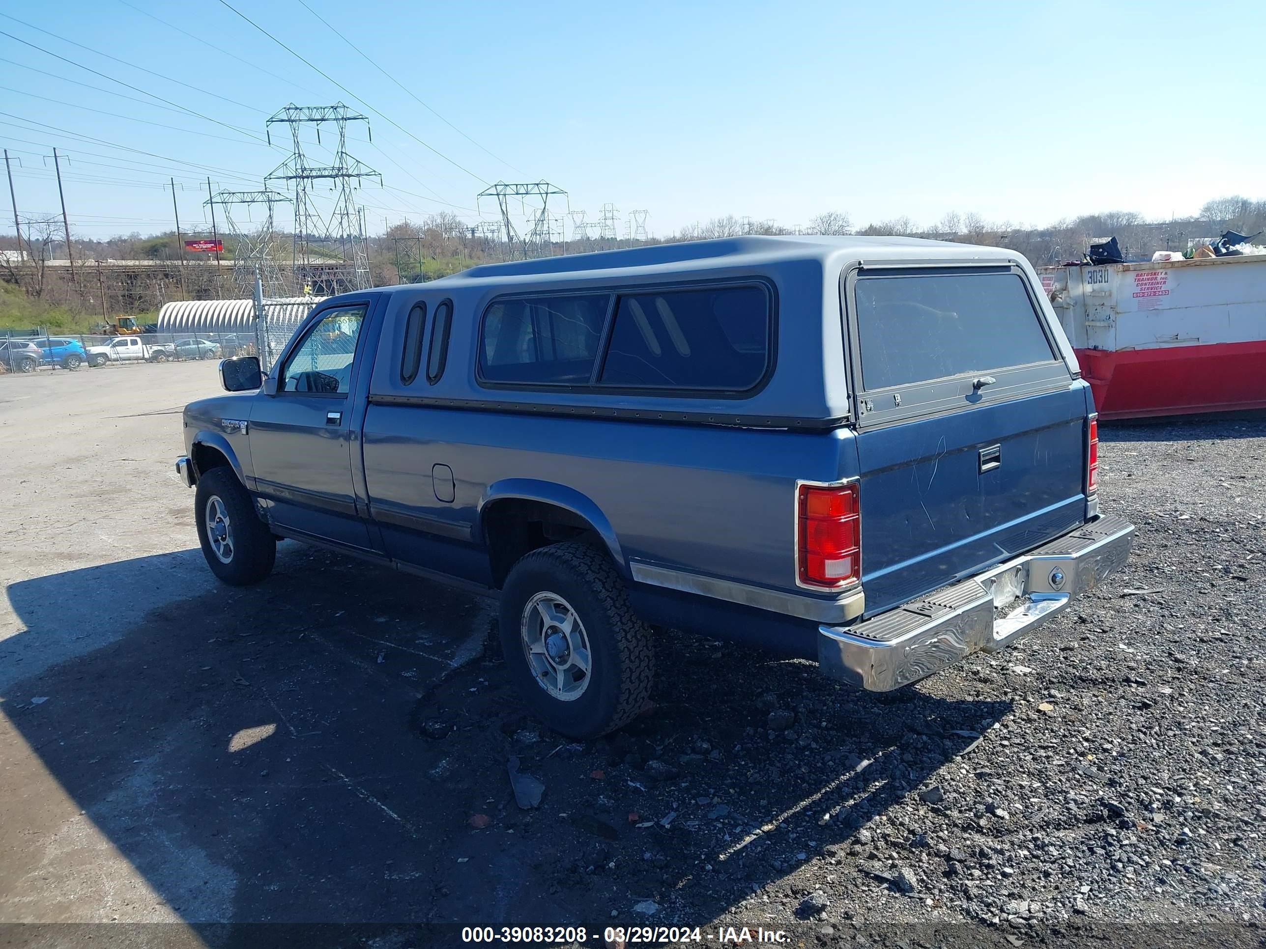 Photo 2 VIN: 1B7GG26X5KS035800 - DODGE DAKOTA 