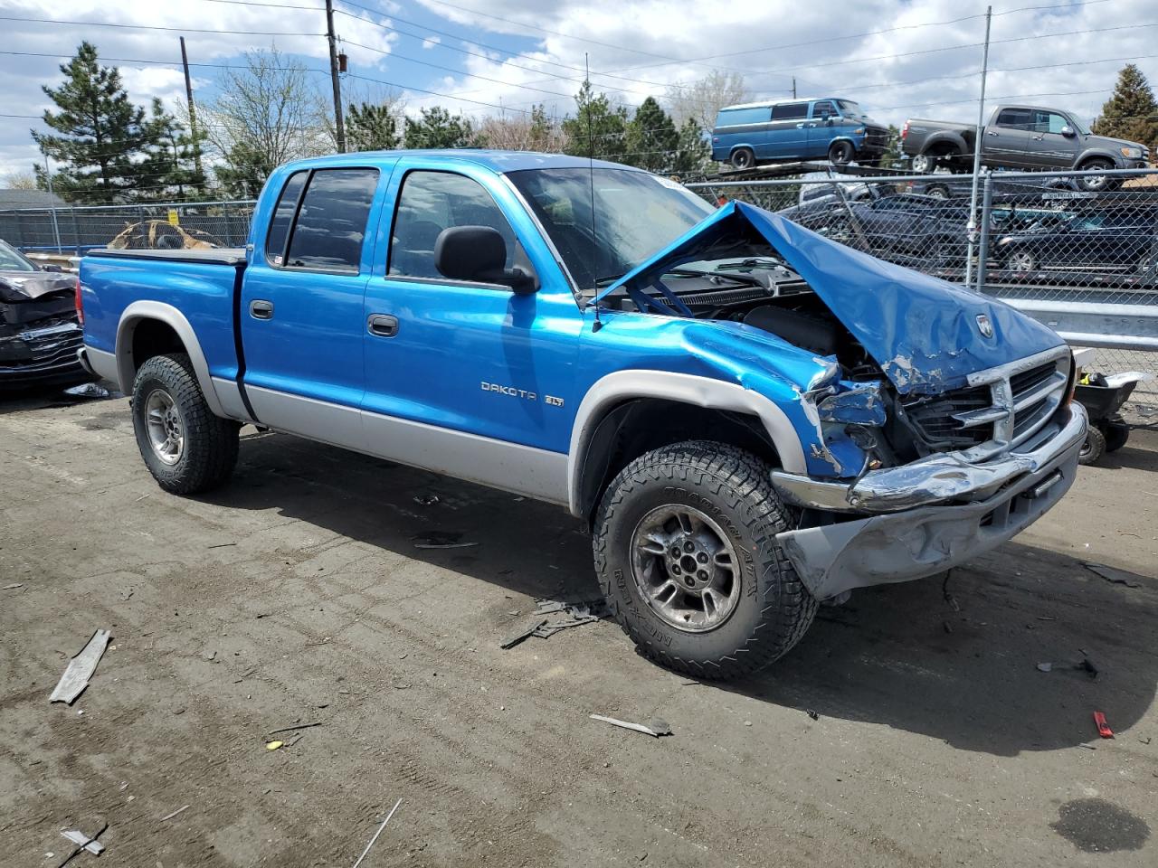 Photo 3 VIN: 1B7GG2AN2YS666373 - DODGE DAKOTA 