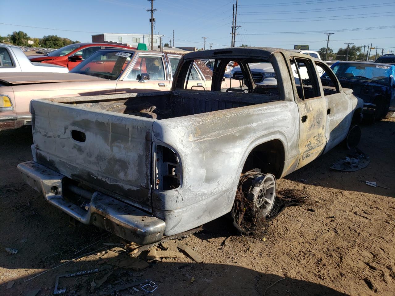 Photo 2 VIN: 1B7GG2AN8YS704656 - DODGE DAKOTA 