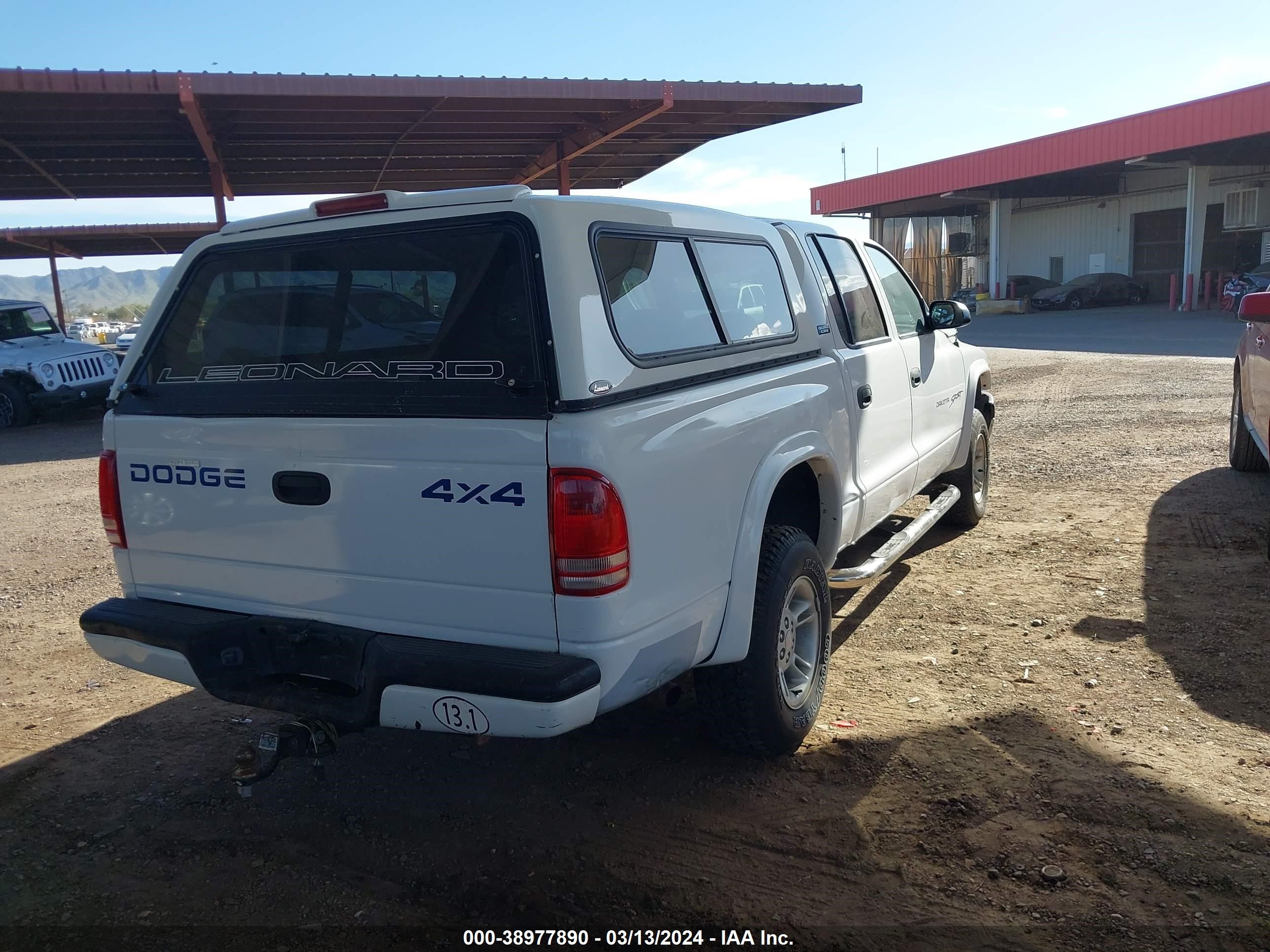 Photo 3 VIN: 1B7GG2AX5YS760555 - DODGE DAKOTA 