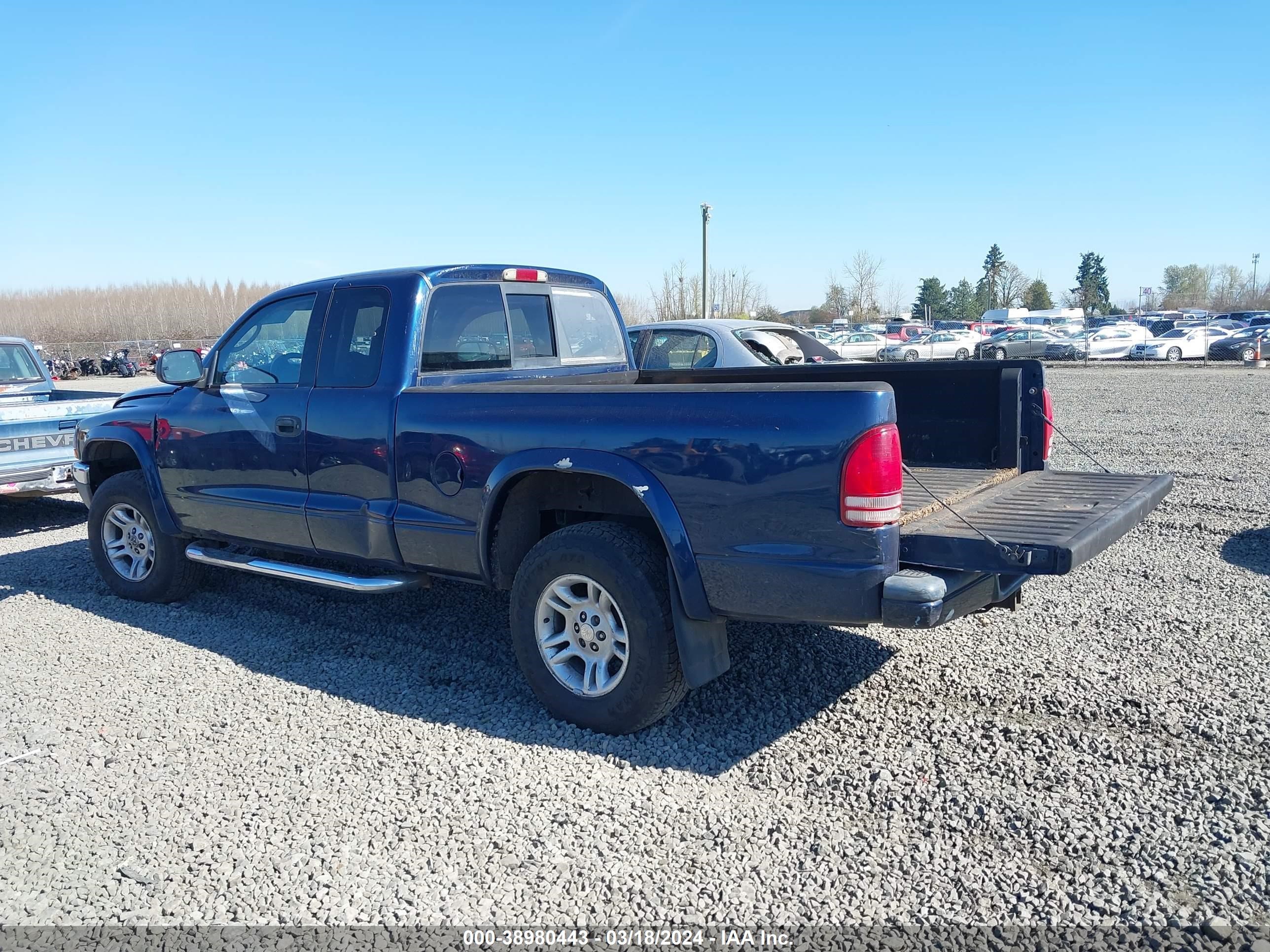 Photo 2 VIN: 1B7GG32N82S711439 - DODGE DAKOTA 