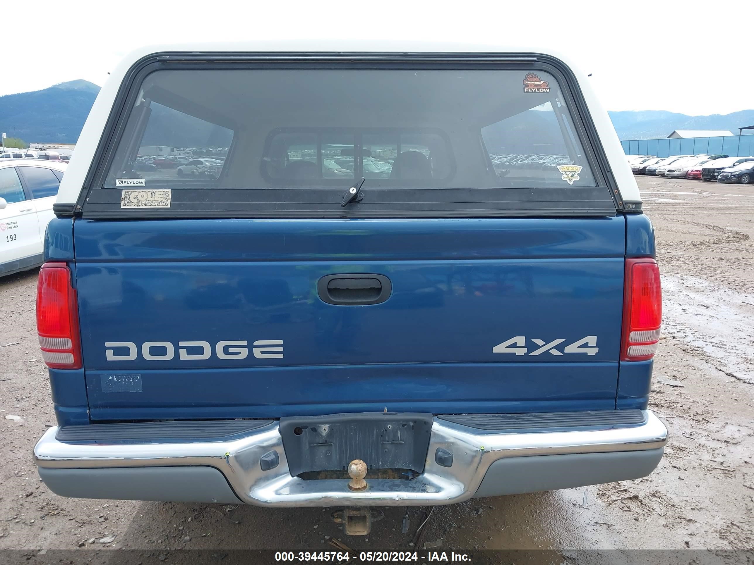 Photo 15 VIN: 1B7GG42X12S663225 - DODGE DAKOTA 