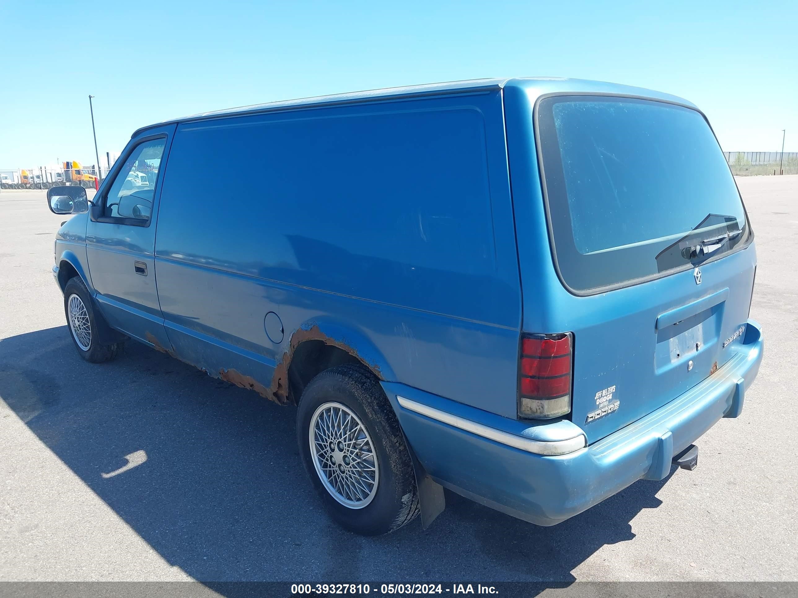 Photo 2 VIN: 1B7GH14R6PX612260 - DODGE CARAVAN 