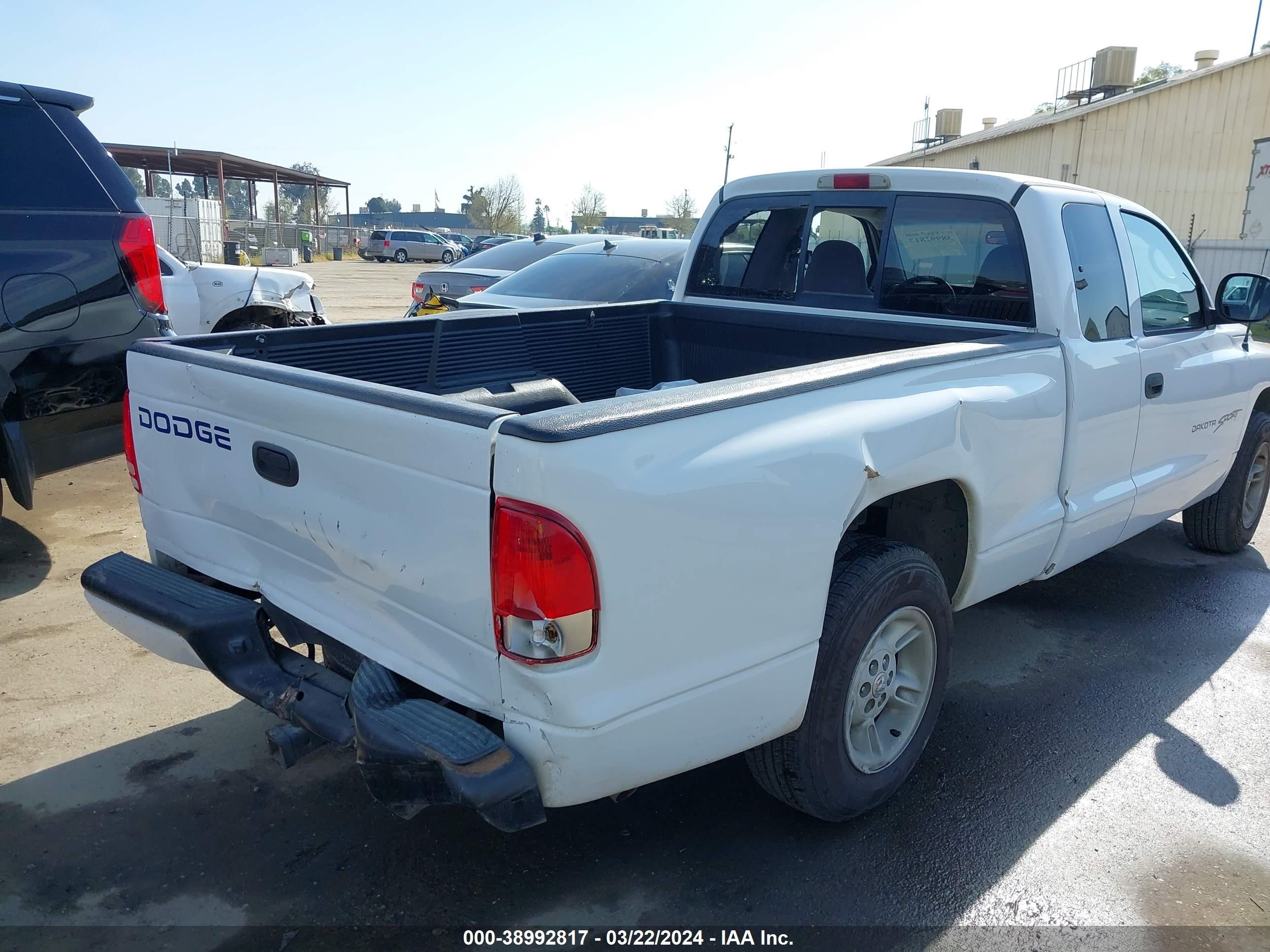 Photo 5 VIN: 1B7GL22N6YS527907 - DODGE DAKOTA 