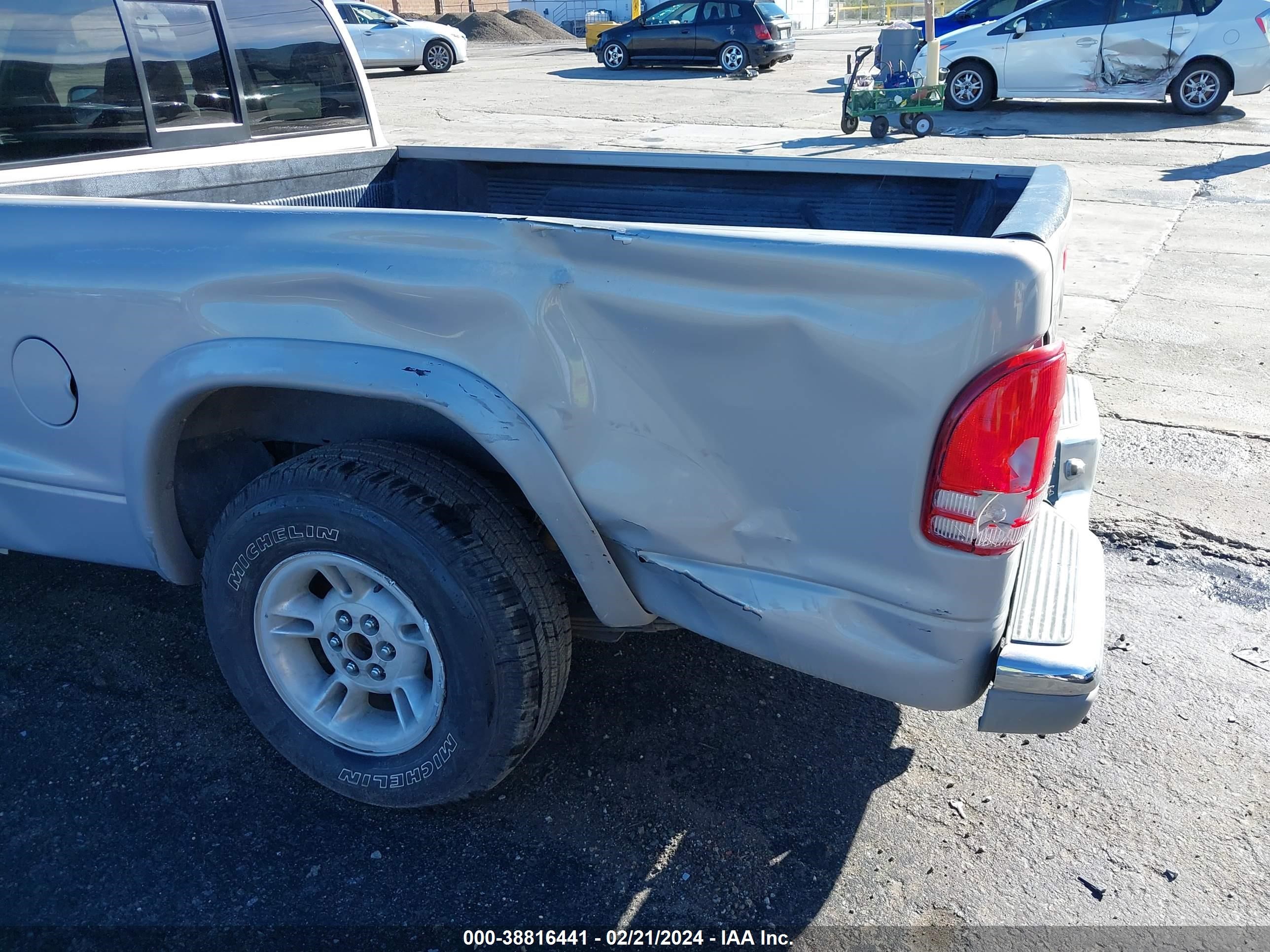 Photo 17 VIN: 1B7GL22N9YS654537 - DODGE DAKOTA 