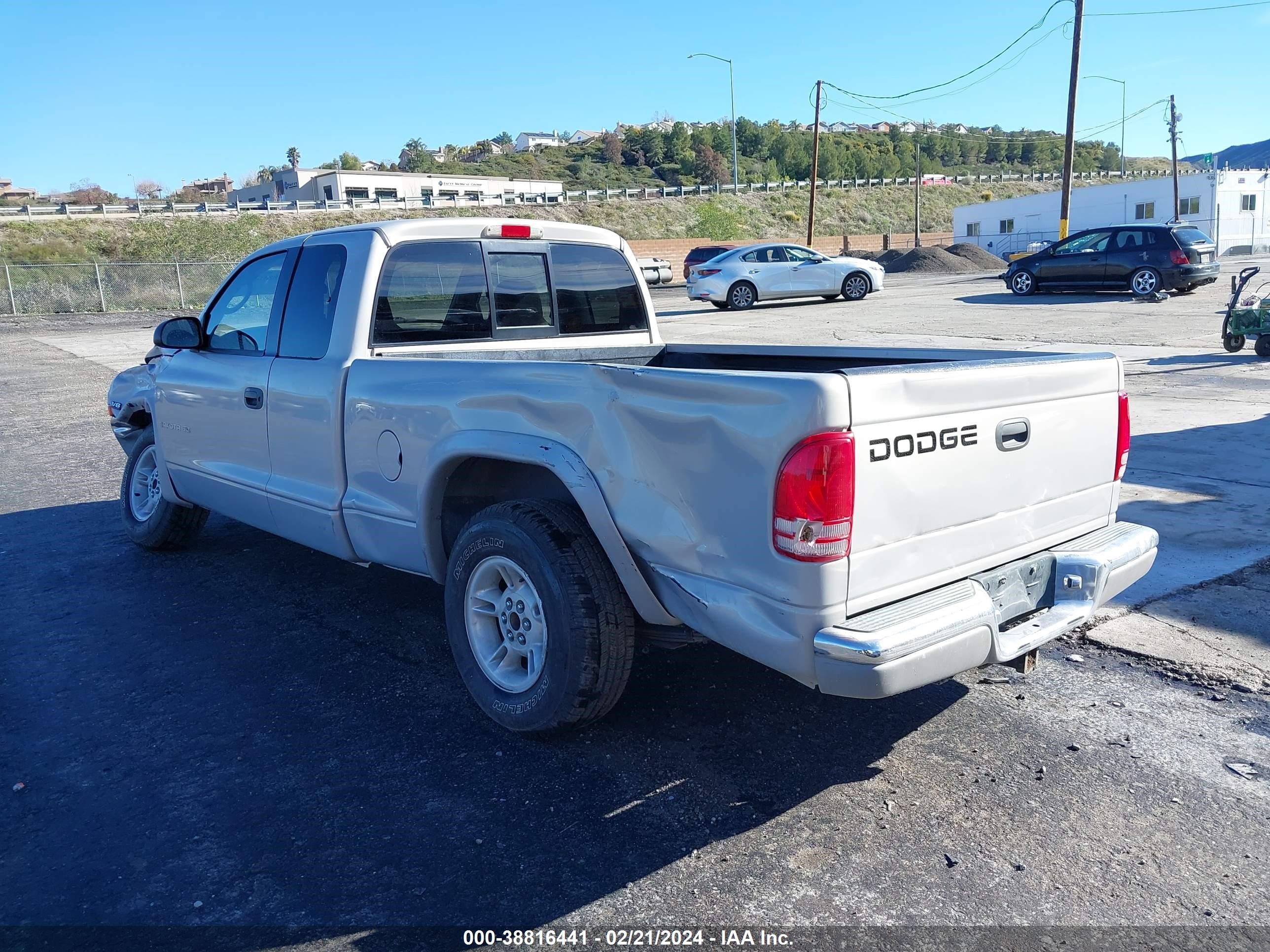 Photo 2 VIN: 1B7GL22N9YS654537 - DODGE DAKOTA 