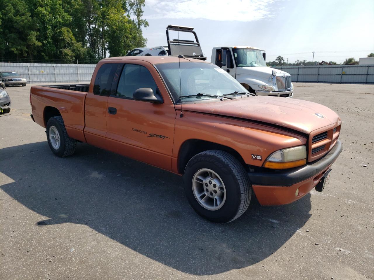 Photo 3 VIN: 1B7GL22N9YS657907 - DODGE DAKOTA 