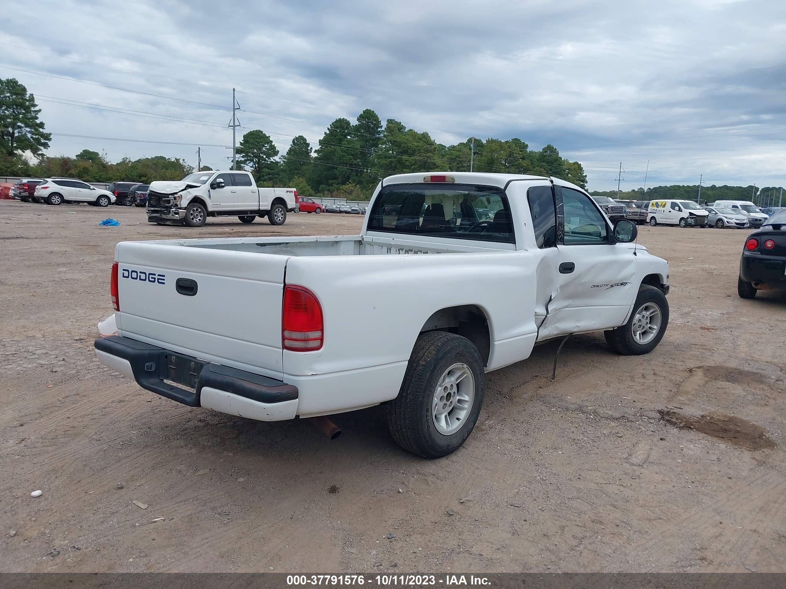 Photo 3 VIN: 1B7GL22X4YS549115 - DODGE DAKOTA 