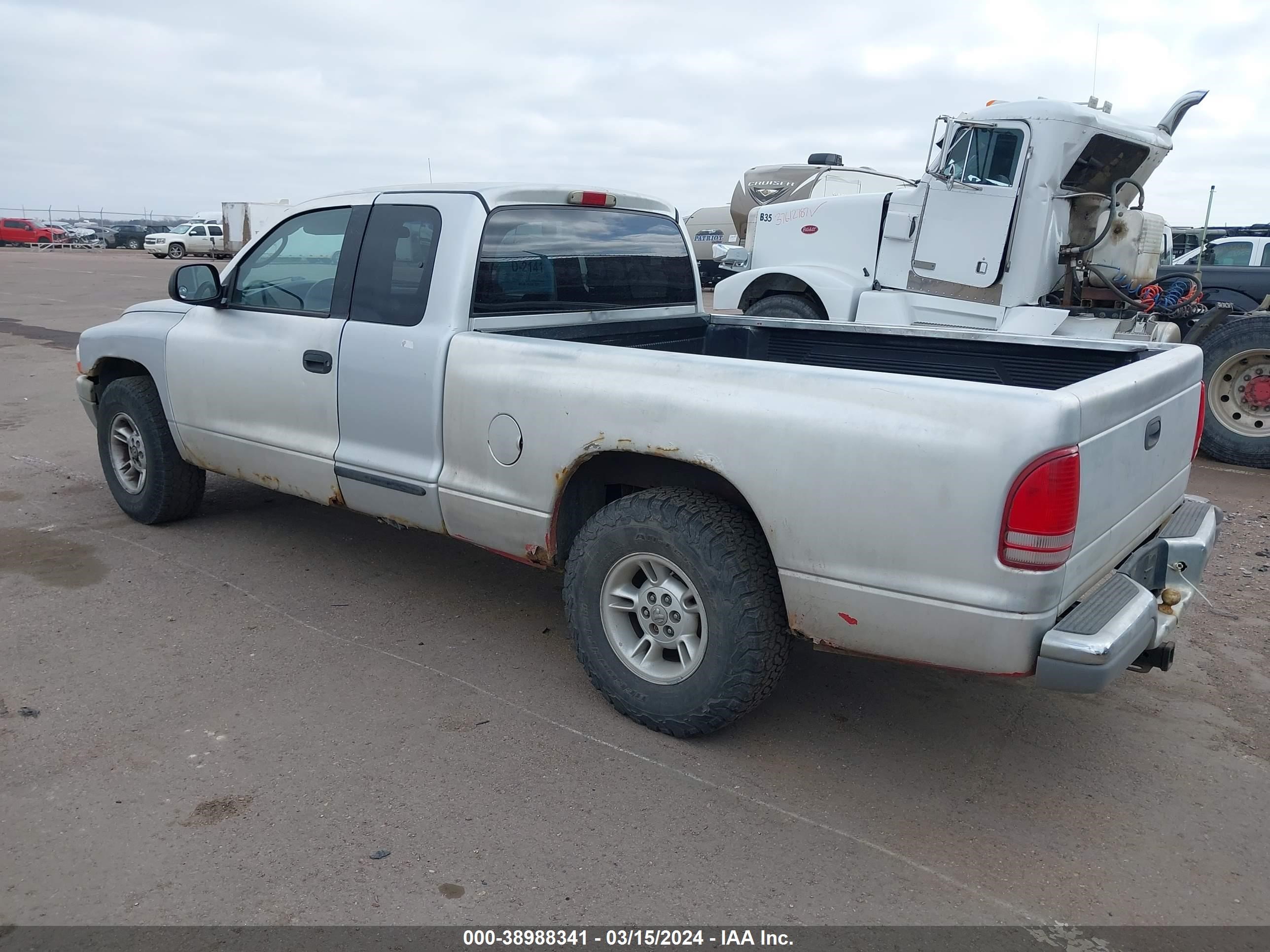 Photo 2 VIN: 1B7GL22X51S137498 - DODGE DAKOTA 