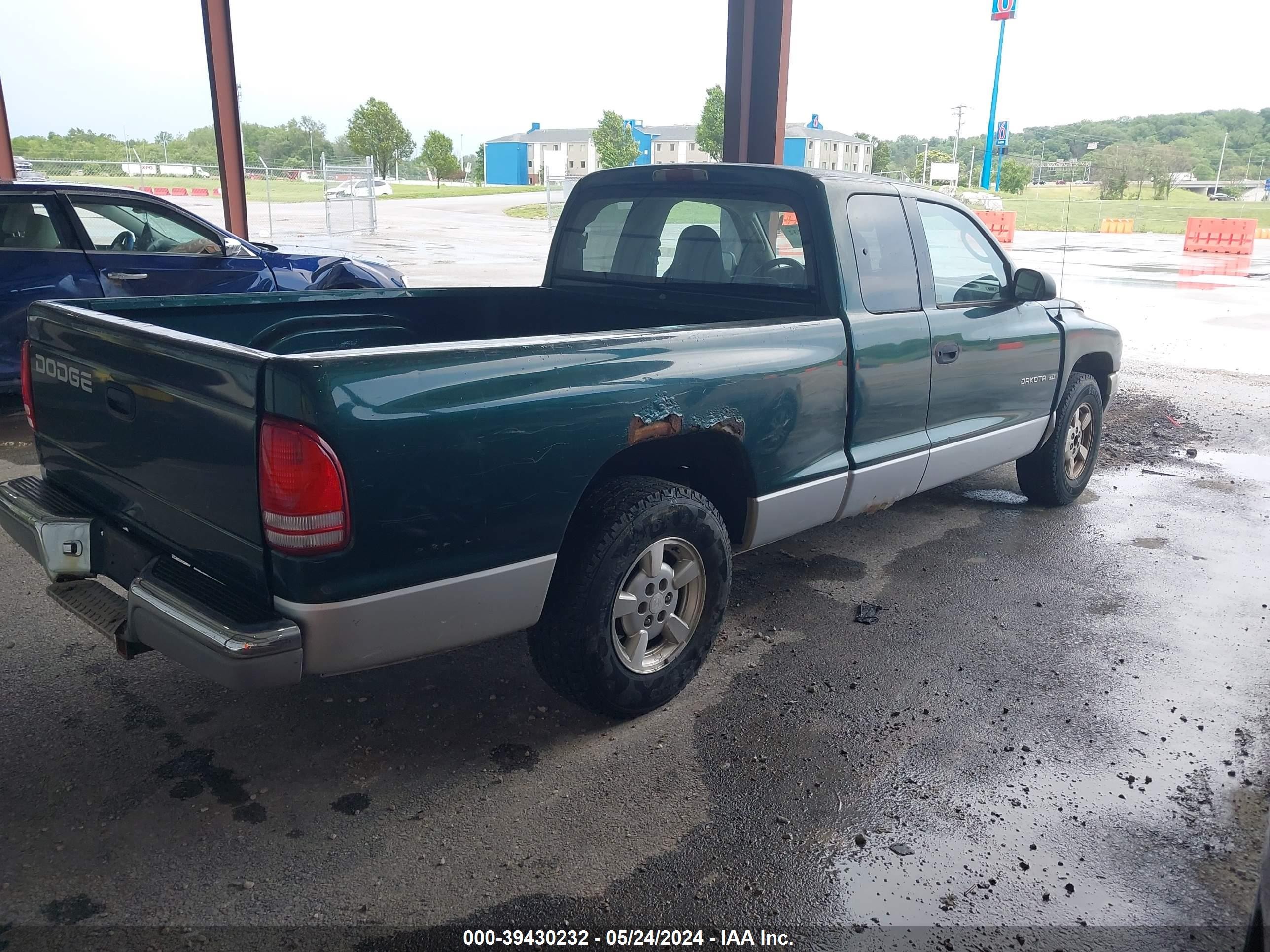 Photo 3 VIN: 1B7GL22X51S292052 - DODGE DAKOTA 