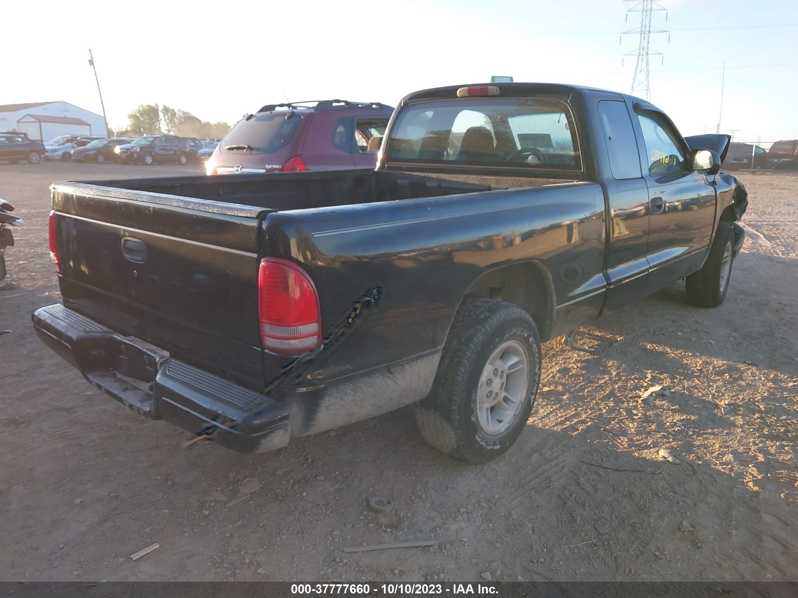 Photo 3 VIN: 1B7GL22X5YS527723 - DODGE DAKOTA 