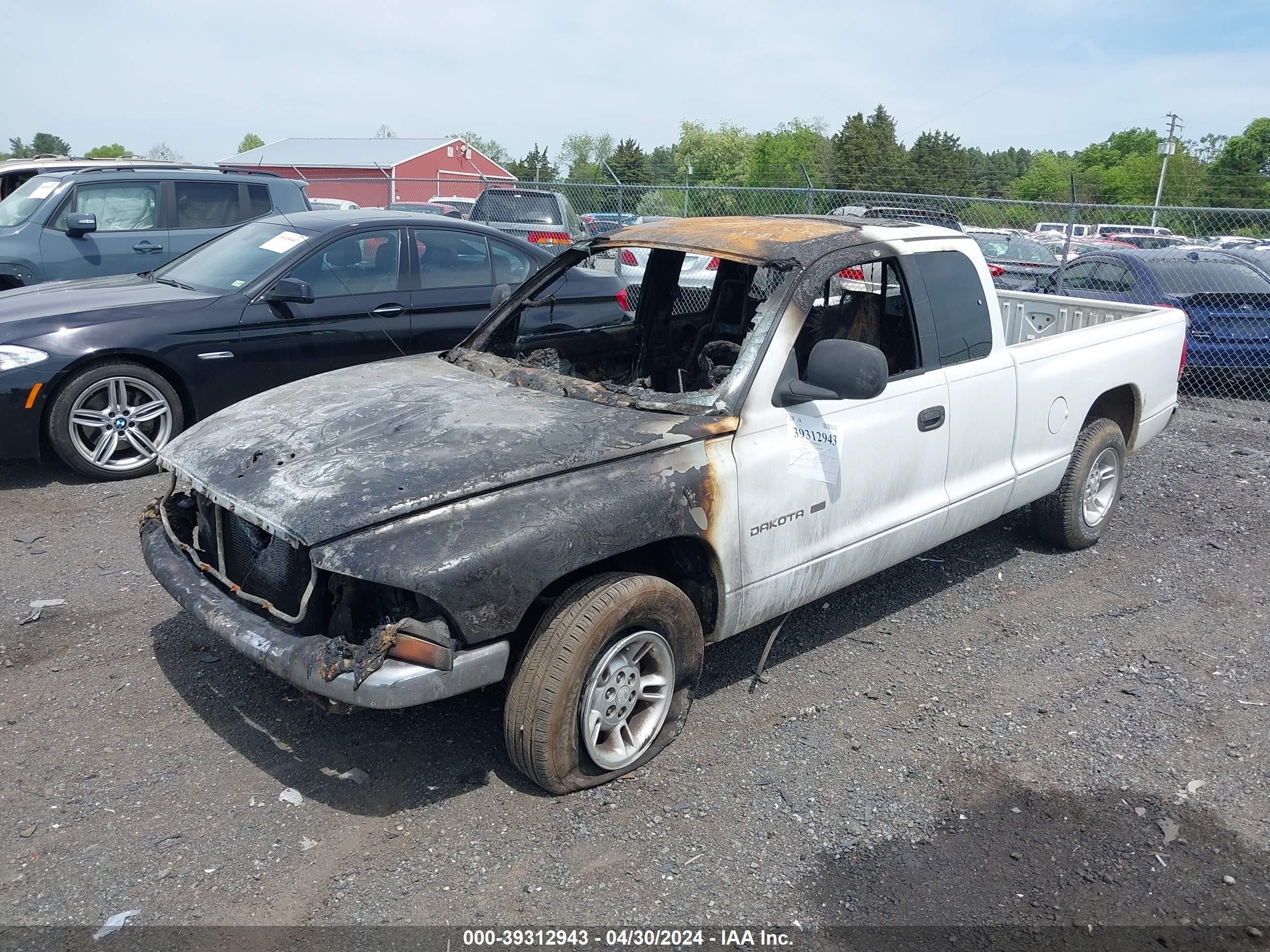 Photo 1 VIN: 1B7GL22X6YS663679 - DODGE DAKOTA 